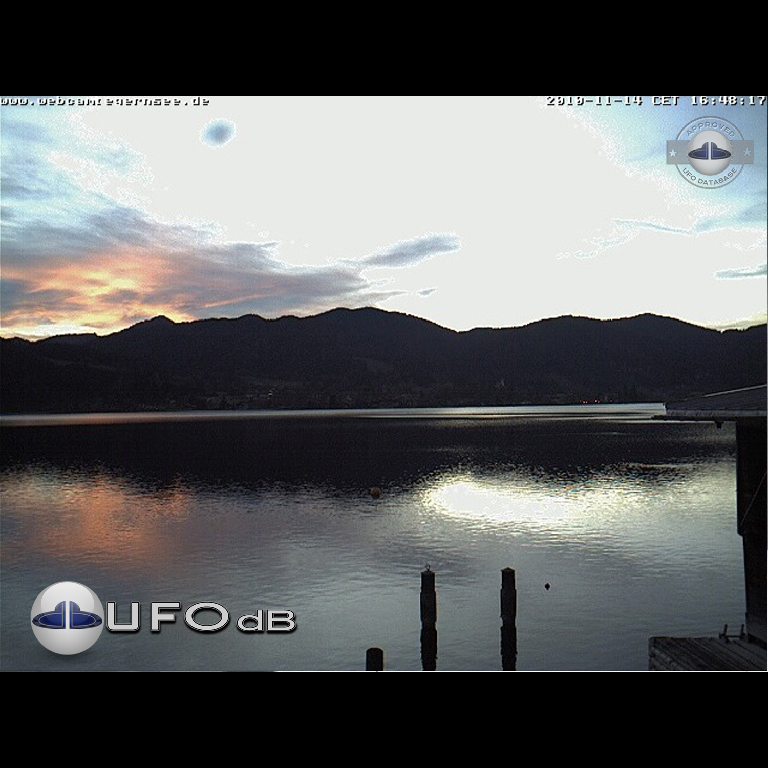 UFO captured by webcamtegernsee.de Live Web Cam | Tegernsee Lake 2010 UFO Picture #196-1
