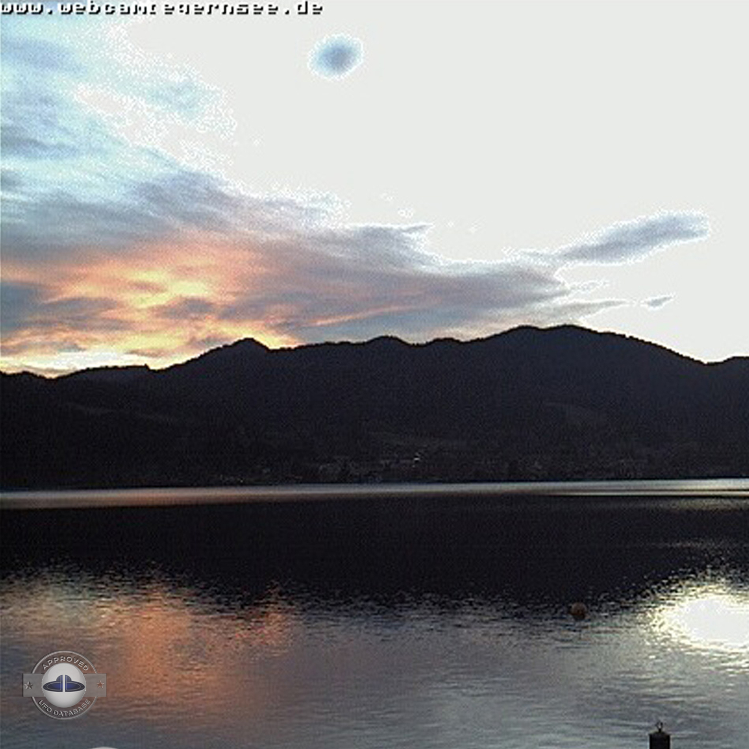 UFO captured by webcamtegernsee.de Live Web Cam | Tegernsee Lake 2010 UFO Picture #196-2