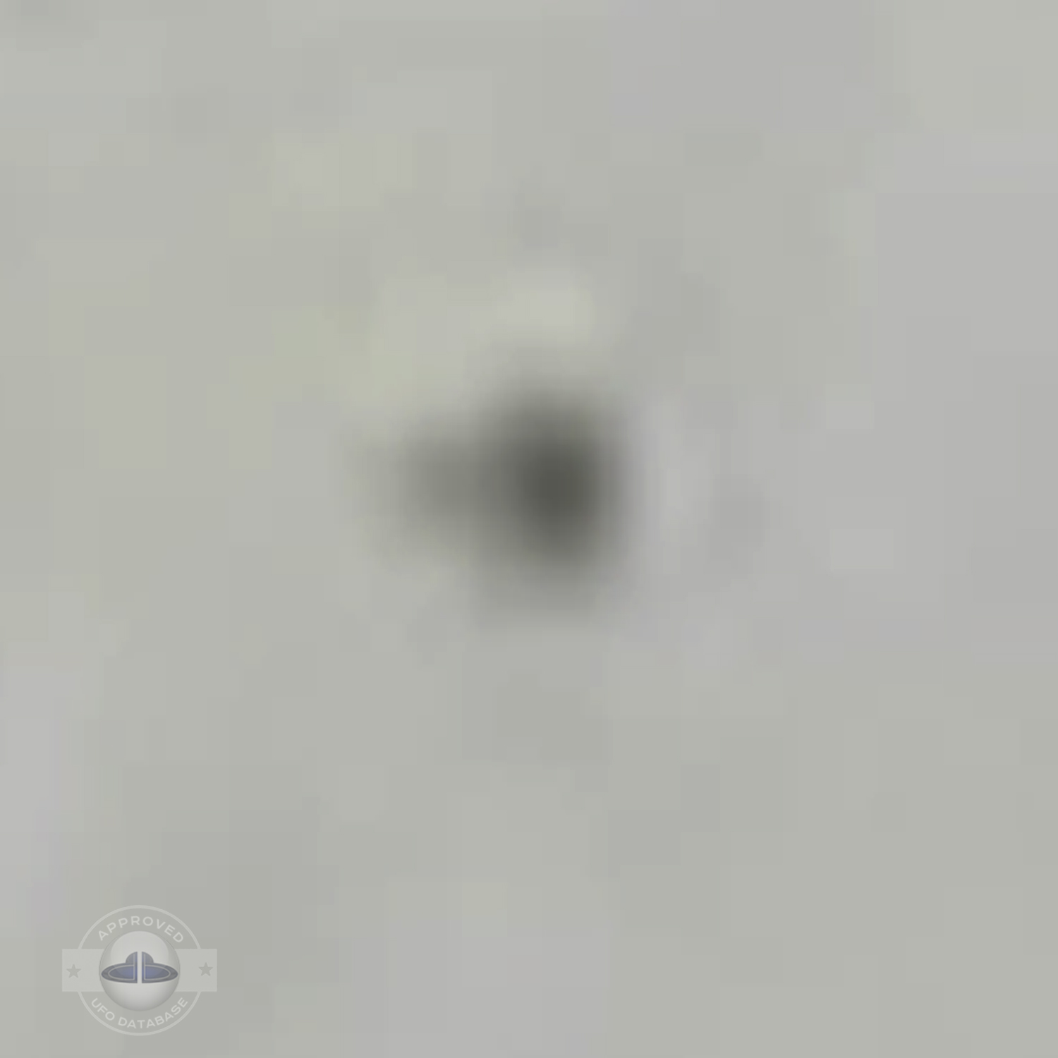 UFO picture taken near Mehrabad Airport Tehran, Iran| March 18 2006 UFO Picture #174-7