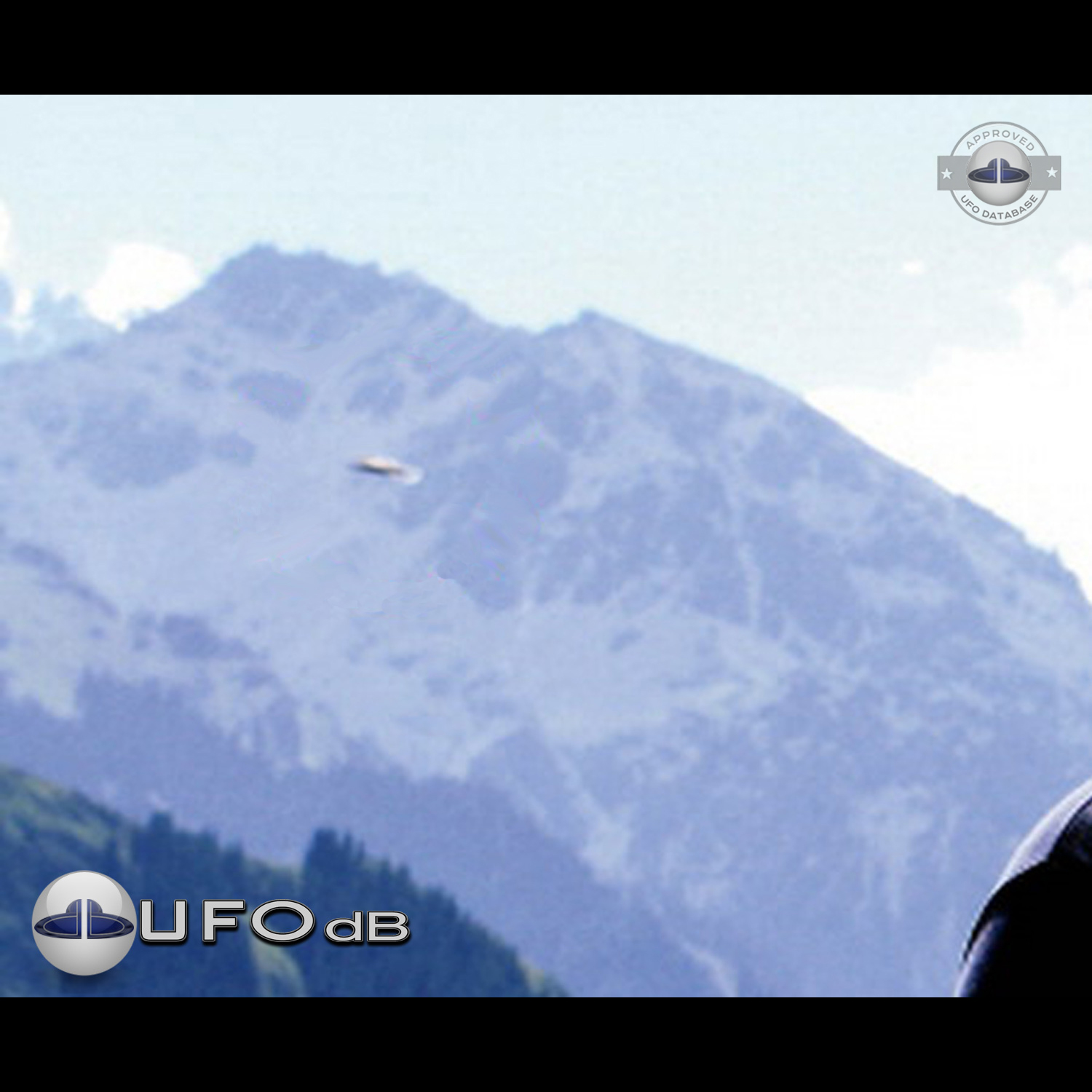 Picture of UFO over China
