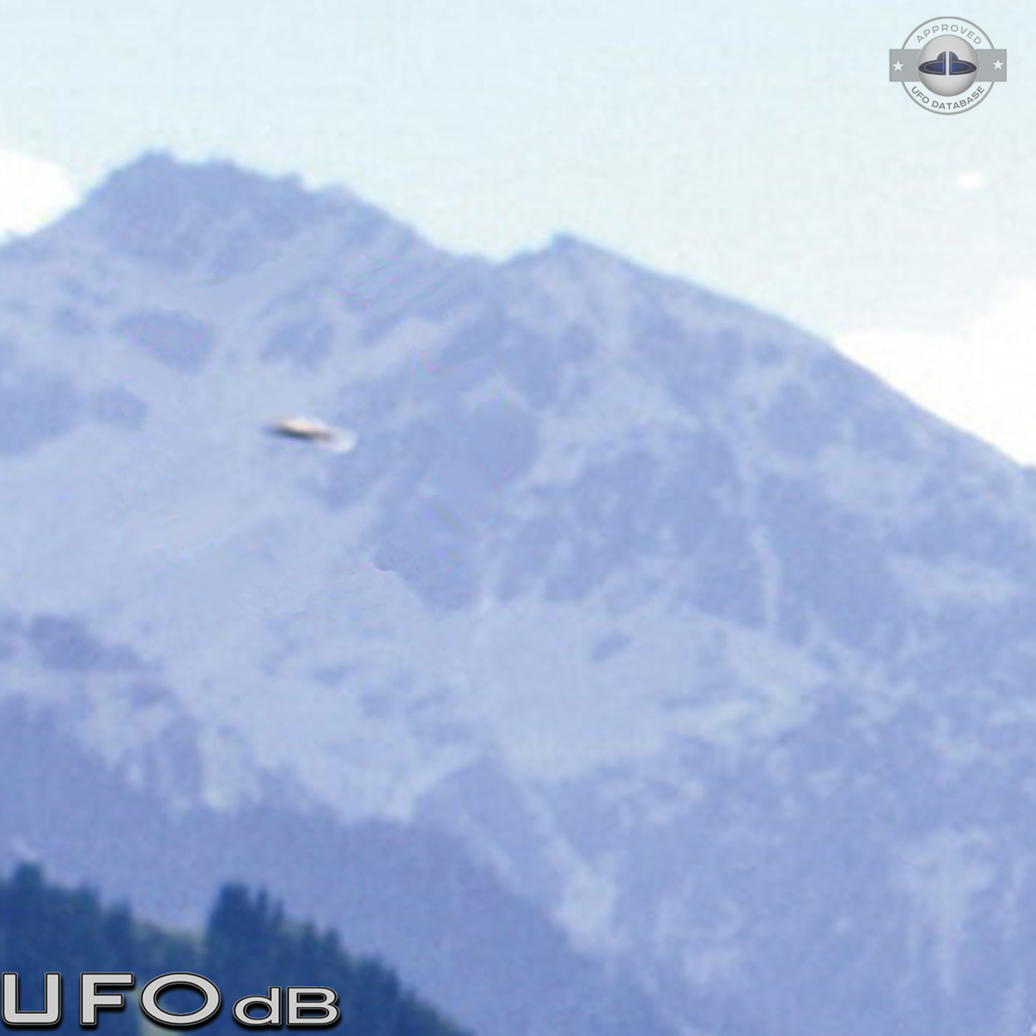 Picture of UFO over China