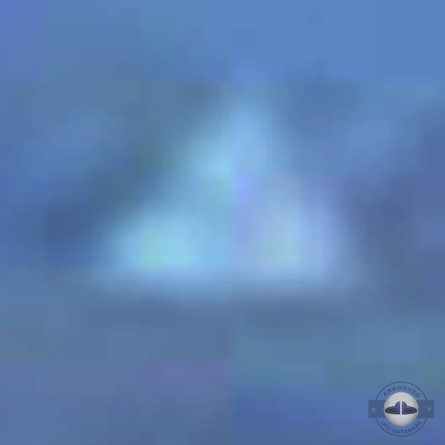UFO seen at the end of the south American continent Tierra del Fuego UFO Picture #26-8