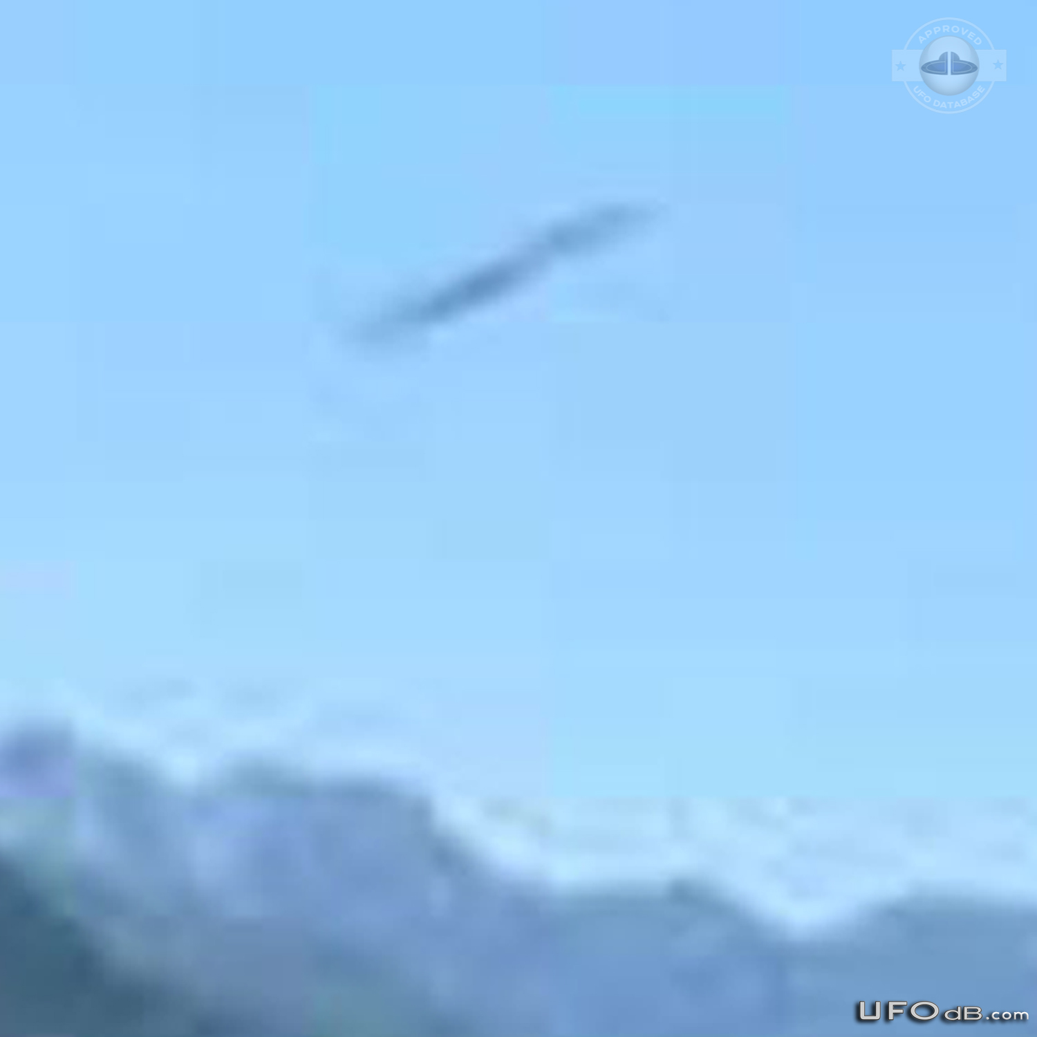 Tourist UFO picture published in Newspaper in San Fabian, Chile | 2011 UFO Picture #262-5