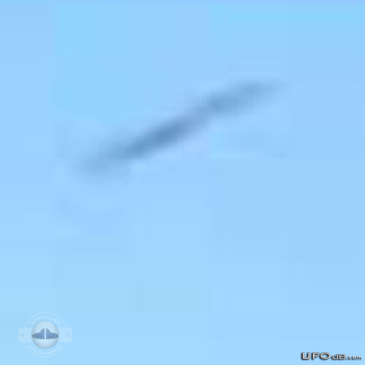 Tourist UFO picture published in Newspaper in San Fabian, Chile | 2011 UFO Picture #262-6