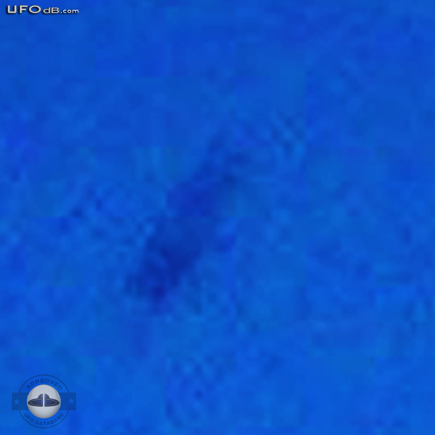 Picture shot from car captures two UFOs in Tempe, Arizona | April 2011 UFO Picture #249-6