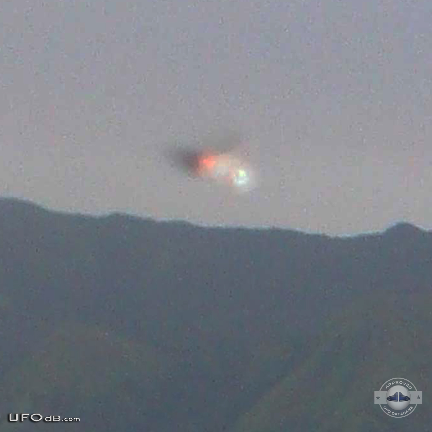 Two ufo pictures taken in the high mountains - Puerto Rico - July 2011 UFO Picture #376-6