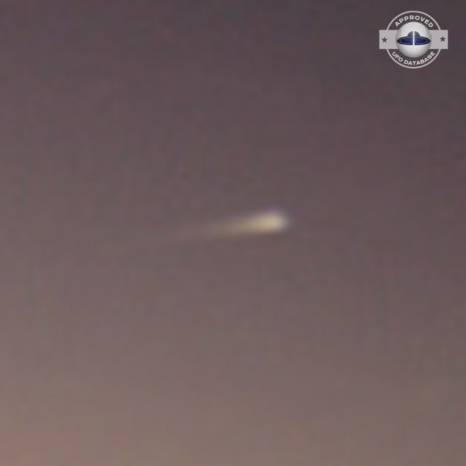 UFO flying over Uruguay in South America at night fall in 2008 UFO Picture #31-3