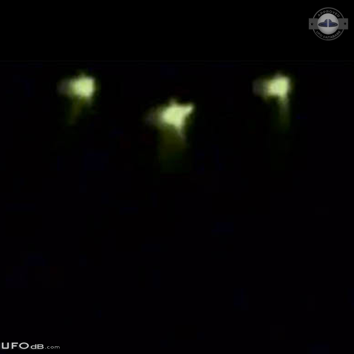 UFO Pictures from Nikita Tomin showed three green-shaded lights UFO Picture #747-2