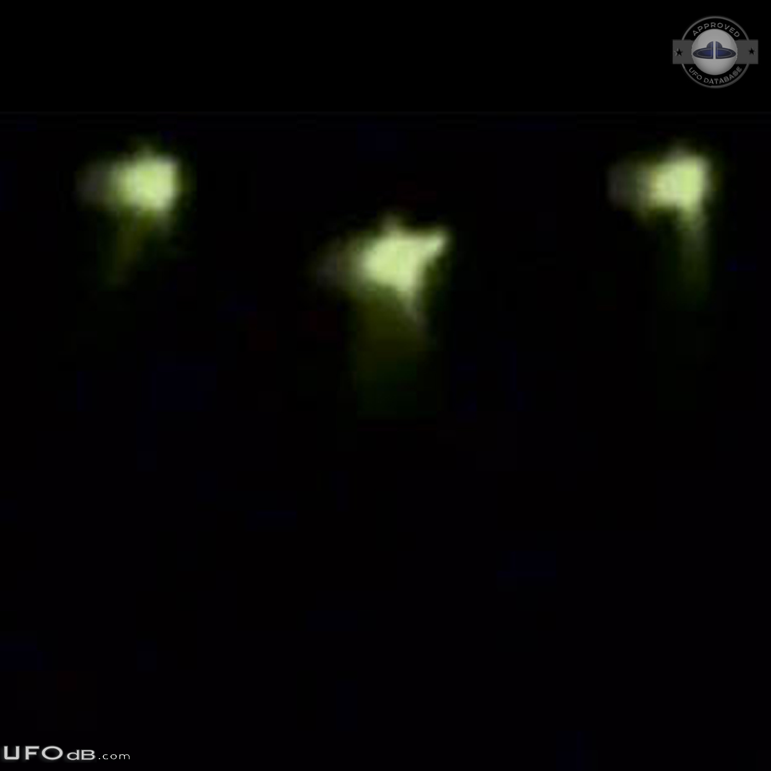 UFO Pictures from Nikita Tomin showed three green-shaded lights UFO Picture #747-3