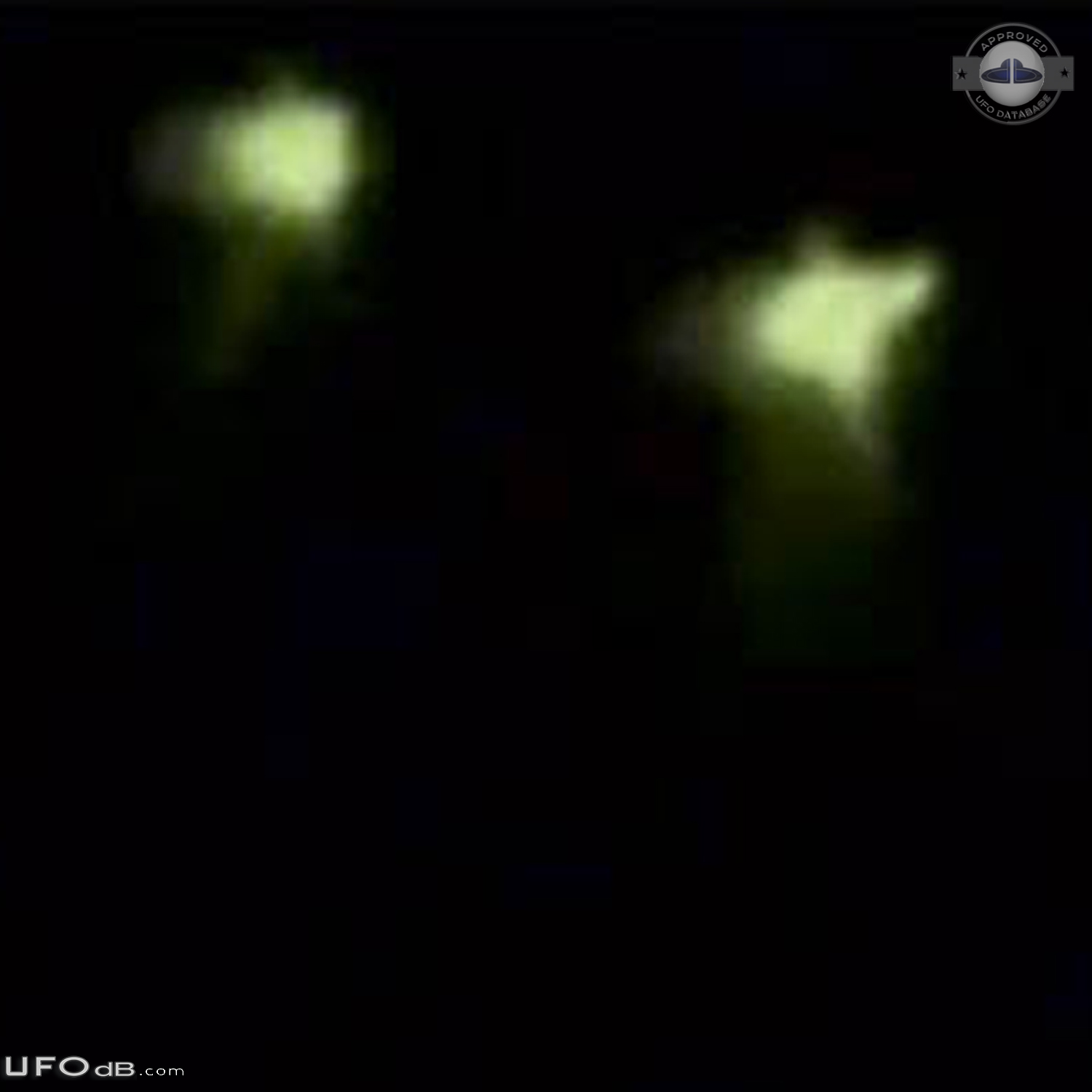 UFO Pictures from Nikita Tomin showed three green-shaded lights UFO Picture #747-4