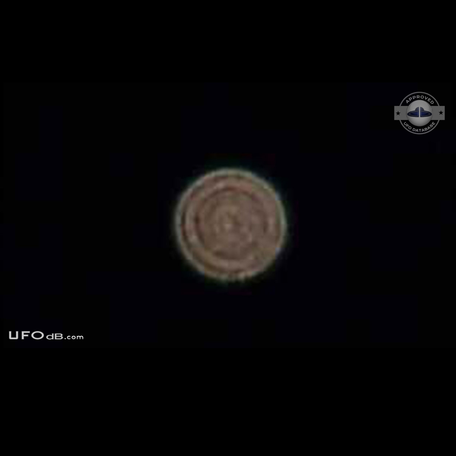 UFO balls fly with no noise at super fastspeed in Sarajevo BH 2013 UFO Picture #649-1