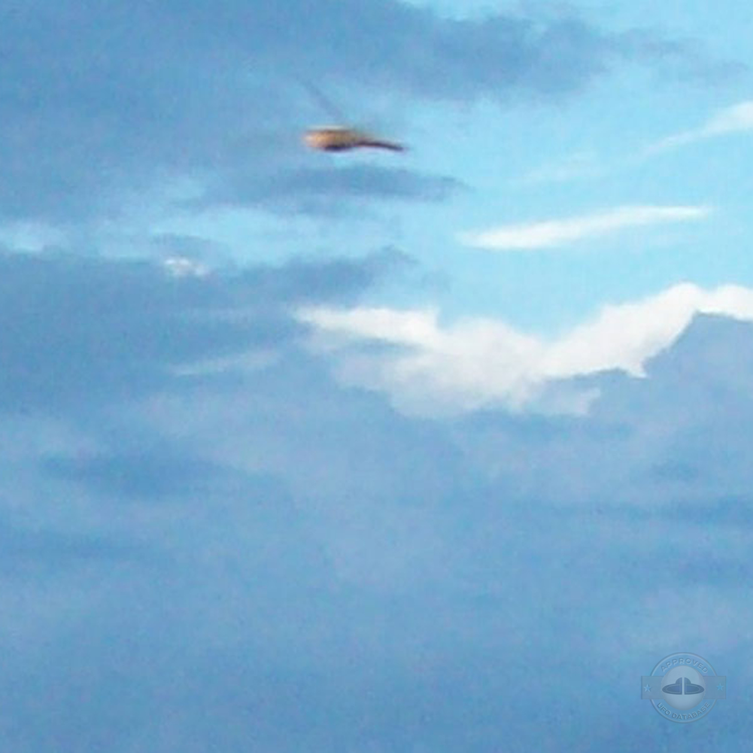 UFO over Beach | Santa Amaro, Bahia Brazil UFO picture | January 2009 UFO Picture #185-3