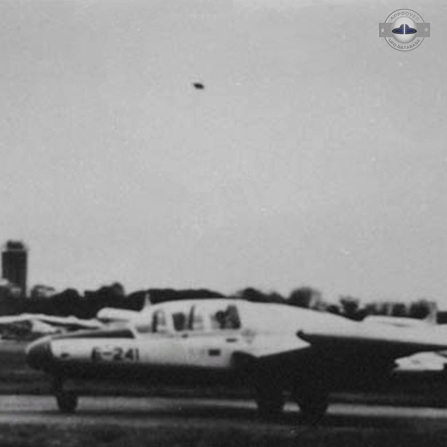 UFO picture taken over an airport somewhere in Argentina in 1967 UFO Picture #23-2
