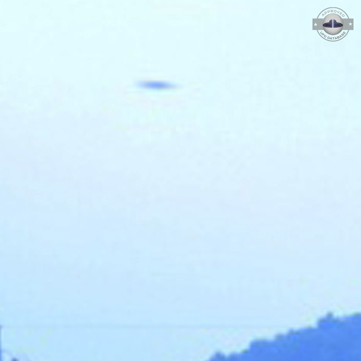 UFO above Yedang Railroad Station | Donggok village, South Korea 2007 UFO Picture #190-4