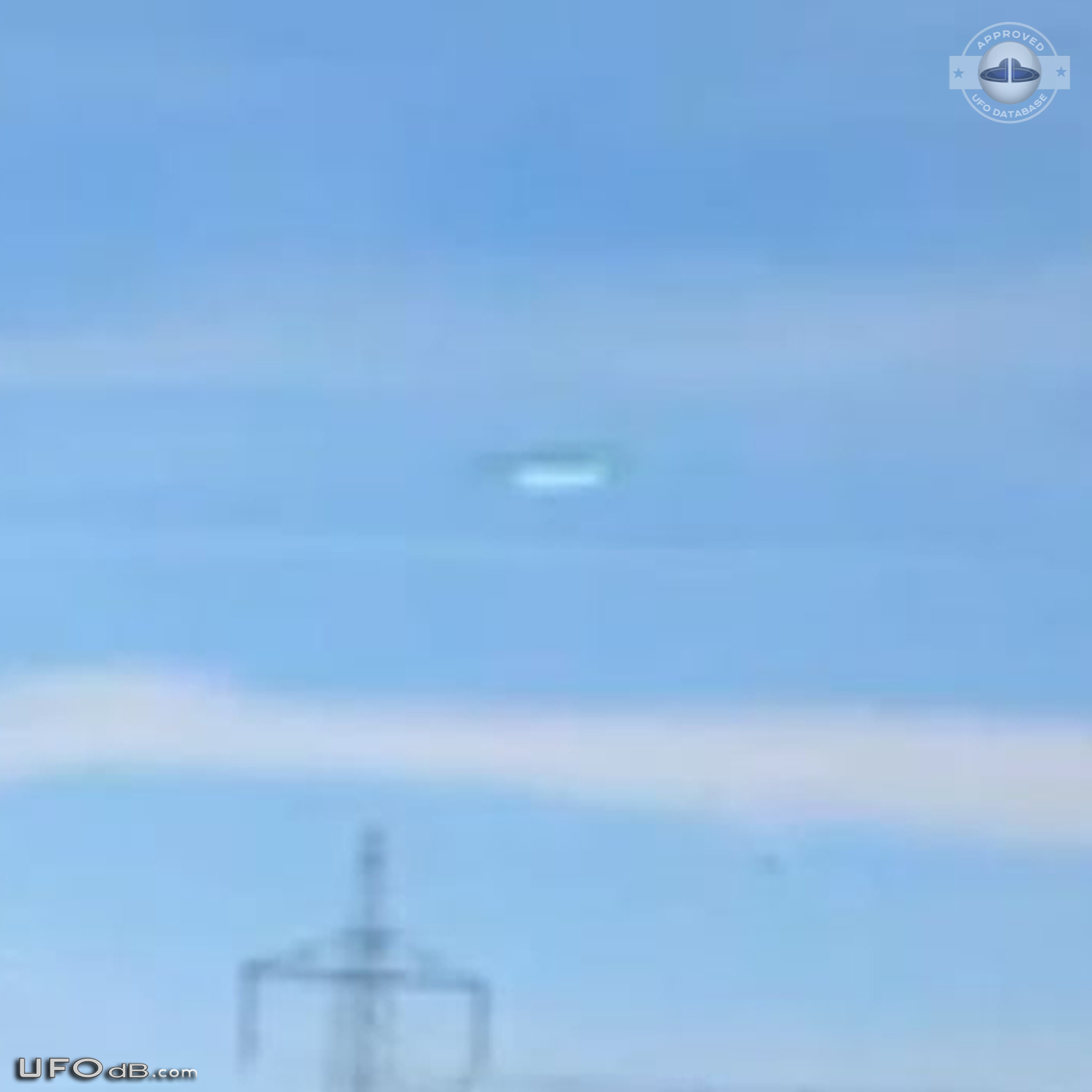 UFO picture taken near Sitzendorf an der Schmida in Austria - 2013 UFO Picture #547-4