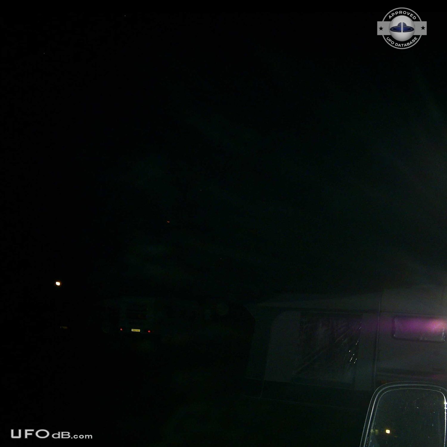 UFO seen from car in Ottawa Canada taken on pictures - 1986 UFO Picture #436-1
