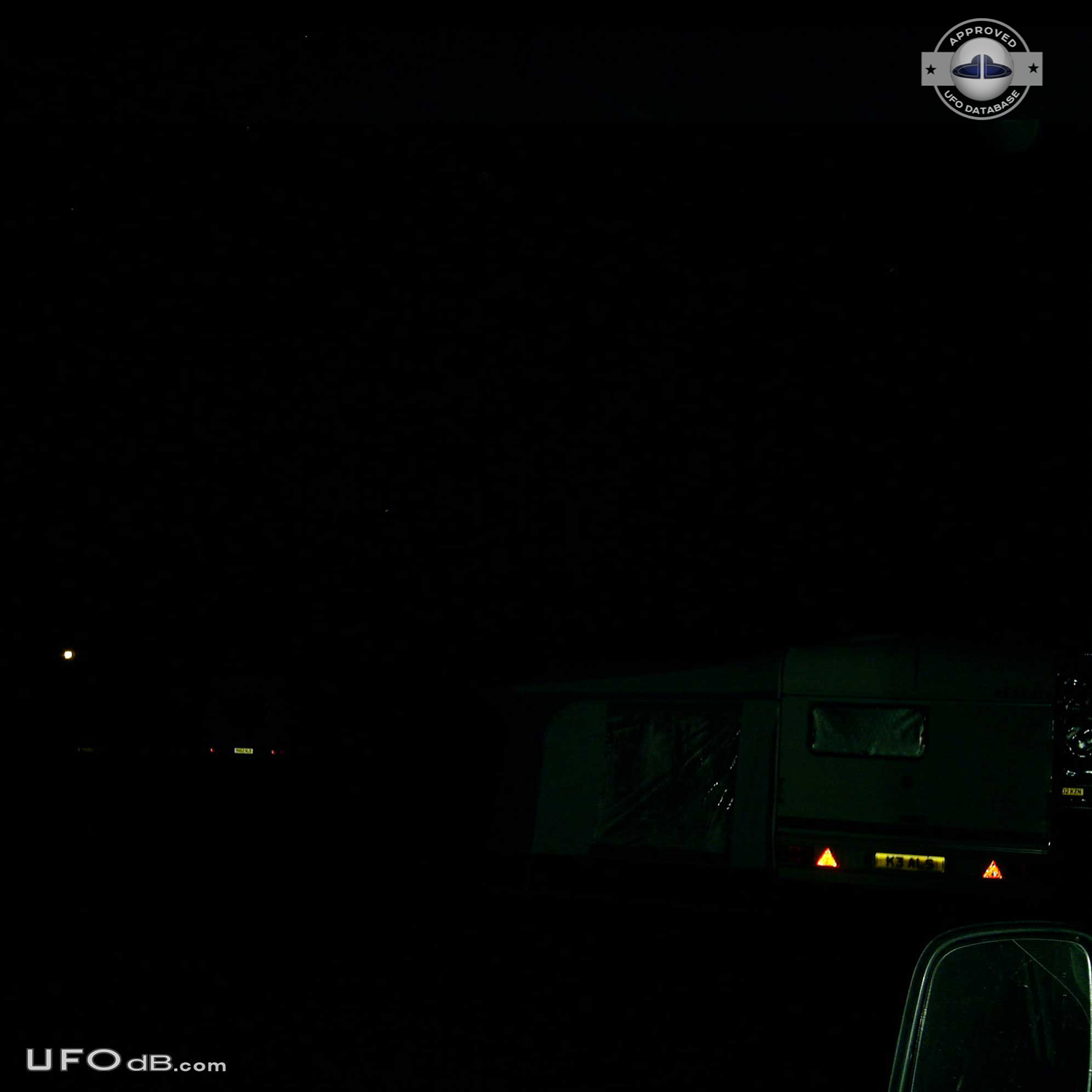UFO seen from car in Ottawa Canada taken on pictures - 1986 UFO Picture #436-2