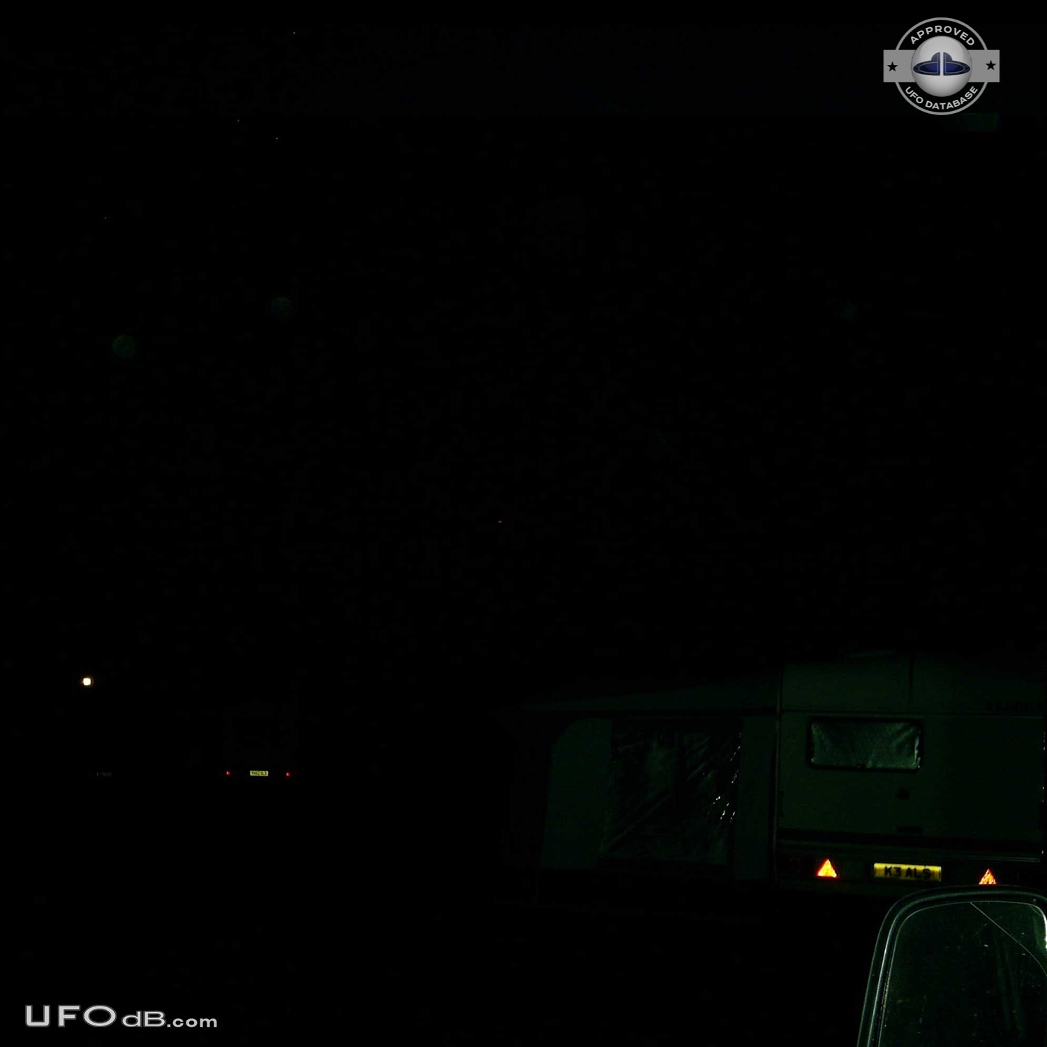 UFO seen from car in Ottawa Canada taken on pictures - 1986 UFO Picture #436-3