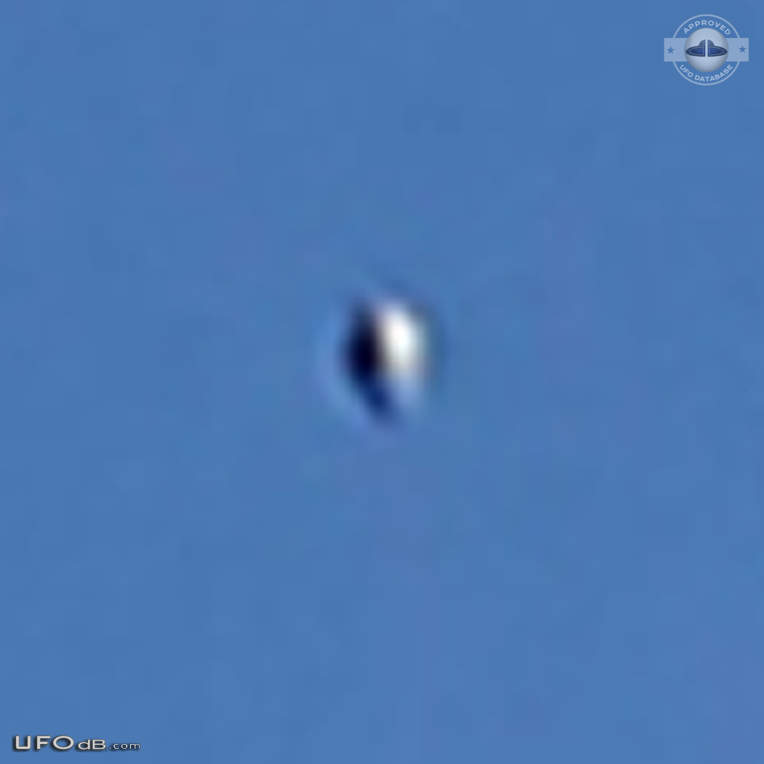 UFO seen near low-flying cropduster