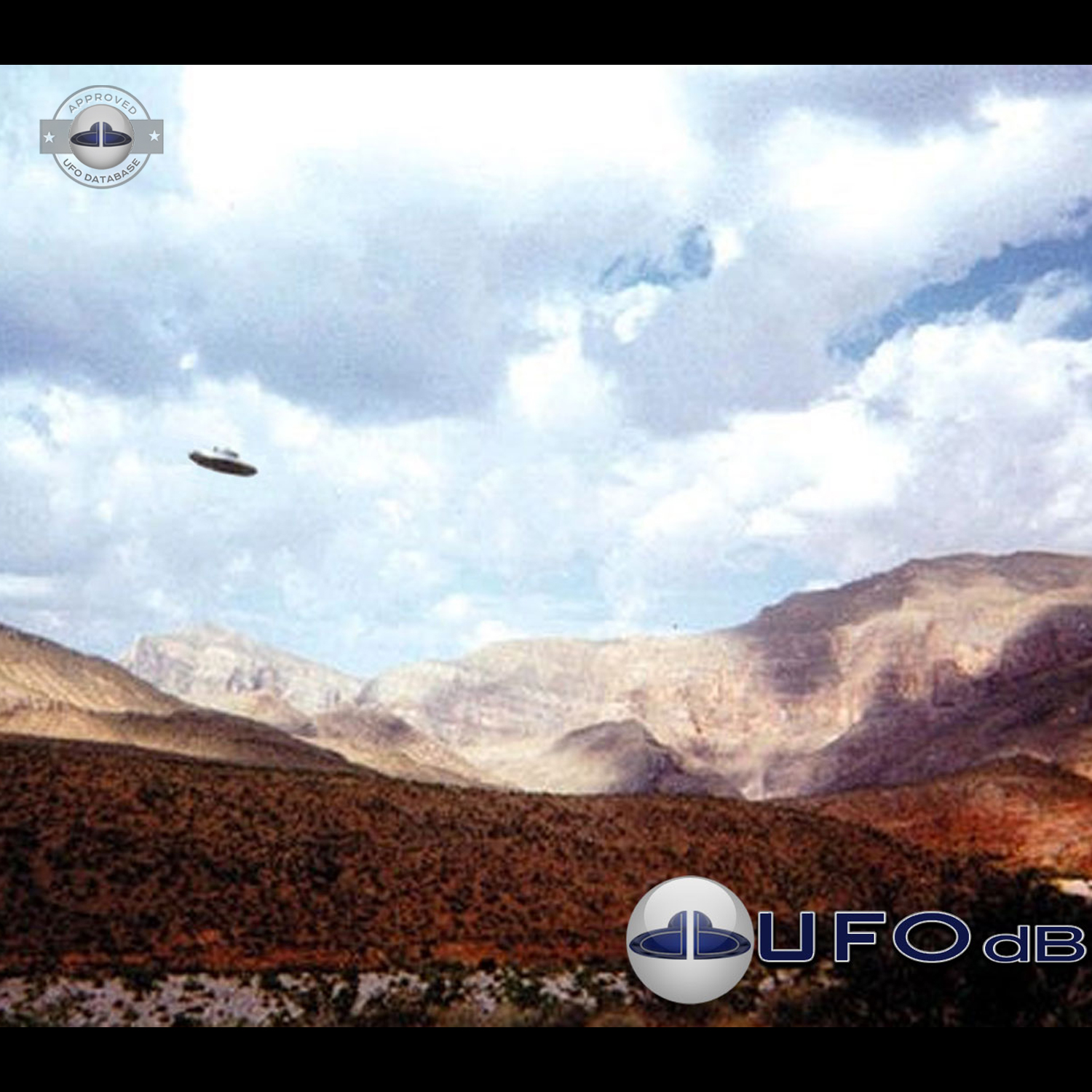 UFO picture was shot in southern Utah near Lake Powell | USA 1998 UFO Picture #134-2