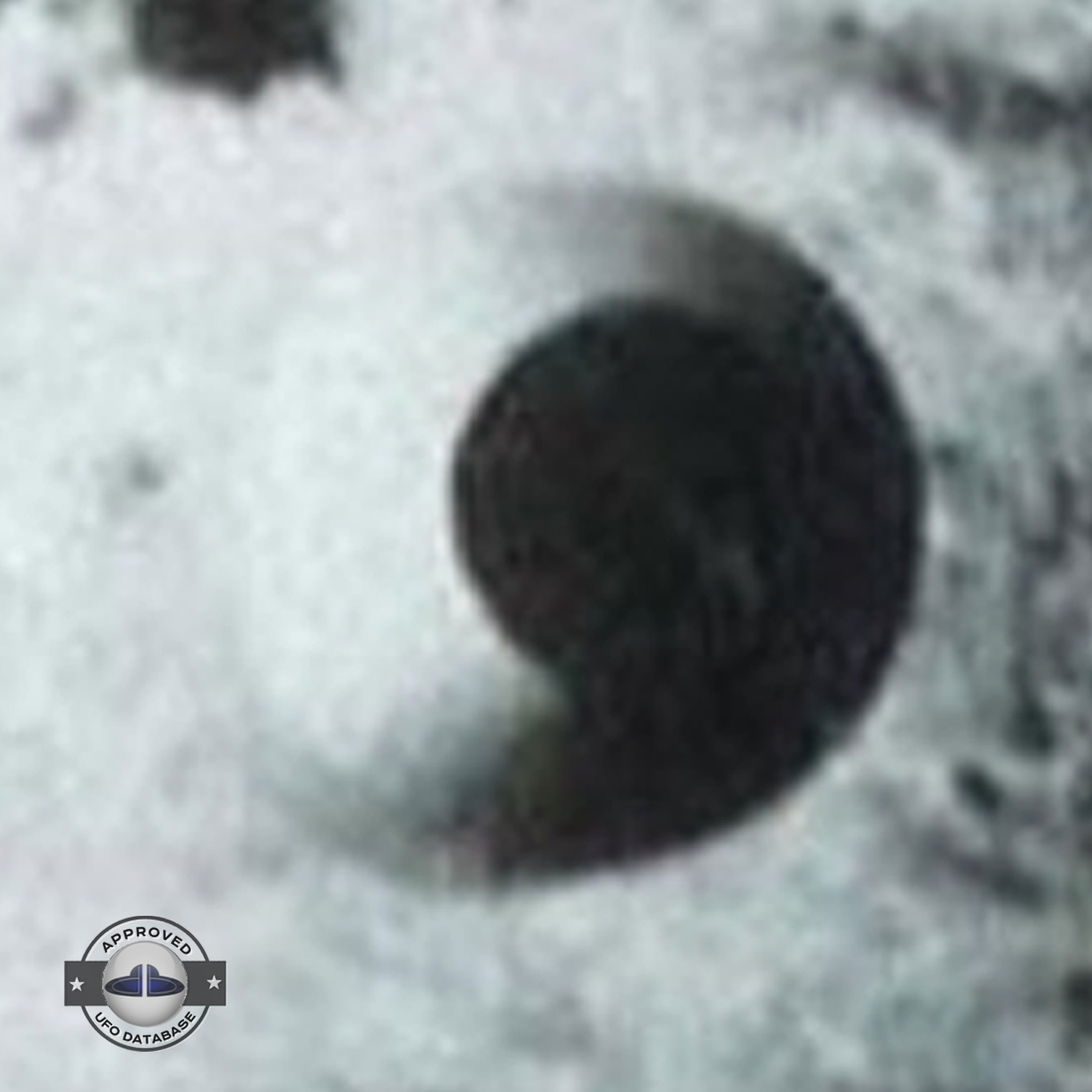Rare UFO picture considering it was taken from airplane | Venezuela UFO Picture #146-5