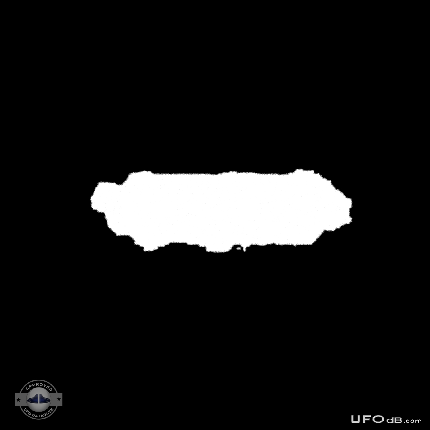 Classic Saucer UFO over West Sussex in England | U.K. February 17 2011 UFO Picture #265-5