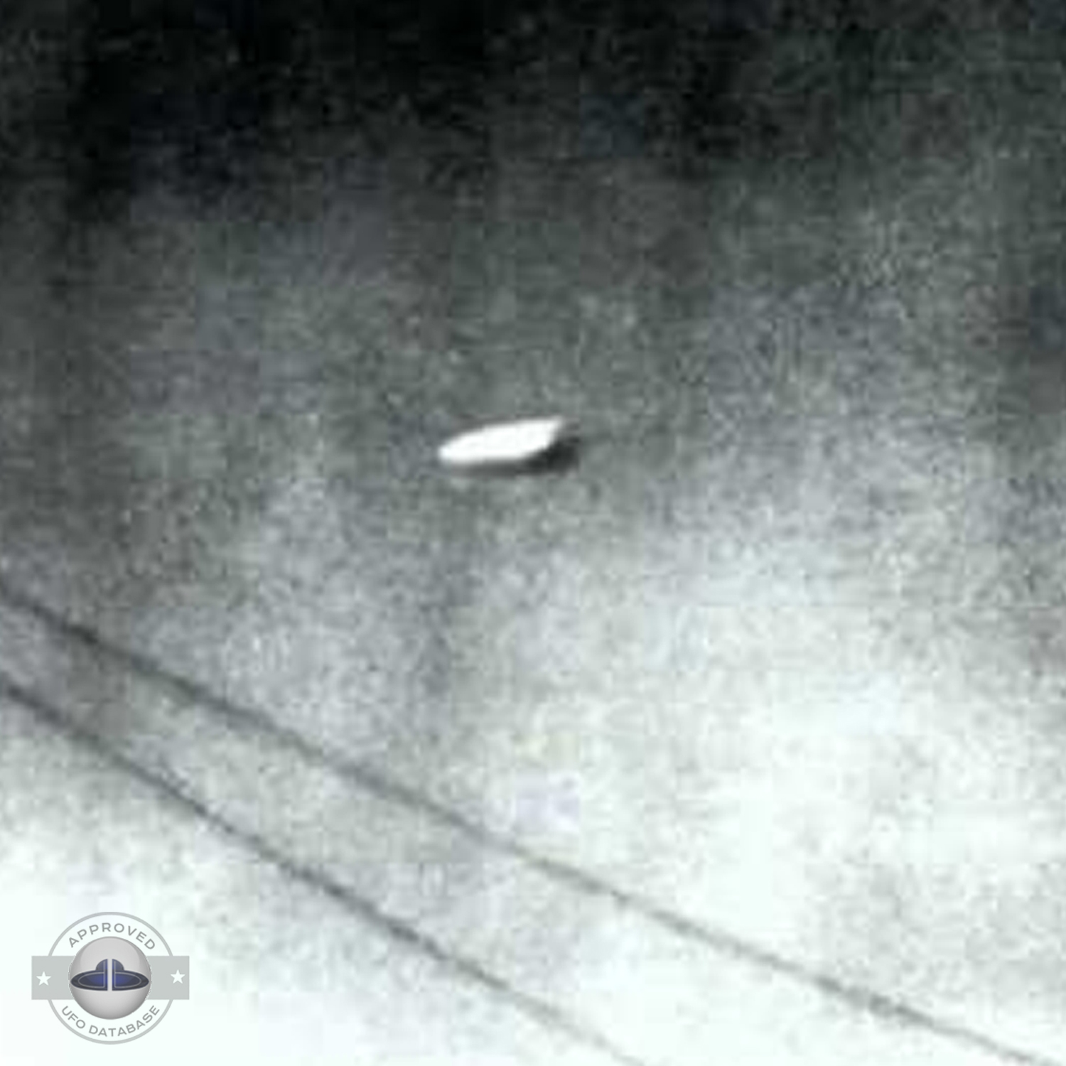 Very bright UFO with silver metal color making a strange noise | 1967 UFO Picture #139-3
