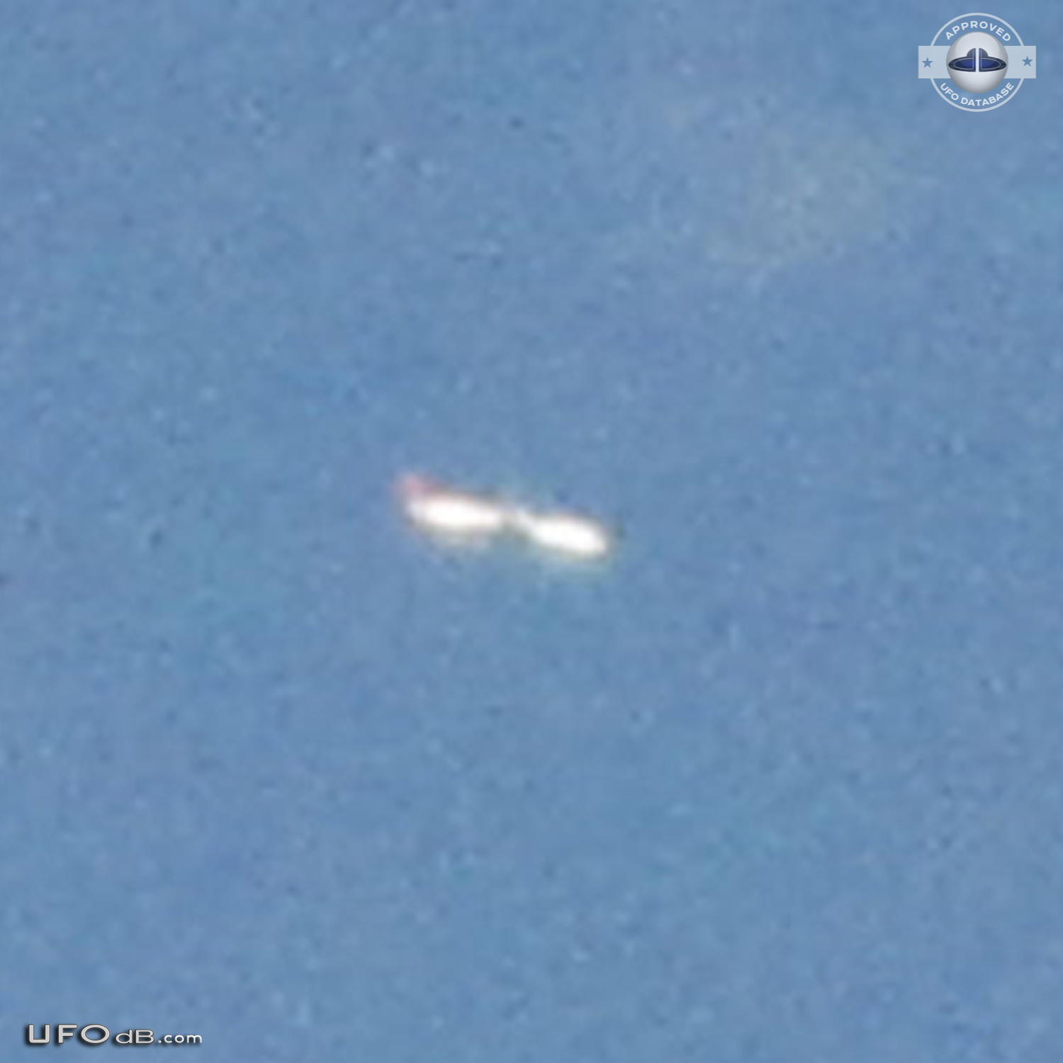 Woman and Son sees shinny square UFO in Sarasota Airport, Florida 2012 UFO Picture #520-4