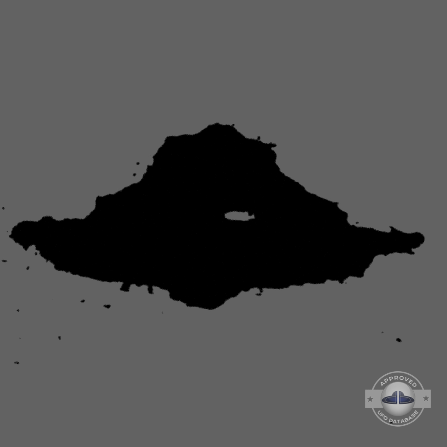 Metallic ufo approached the power lines from the West - Rhode Island UFO Picture #77-7