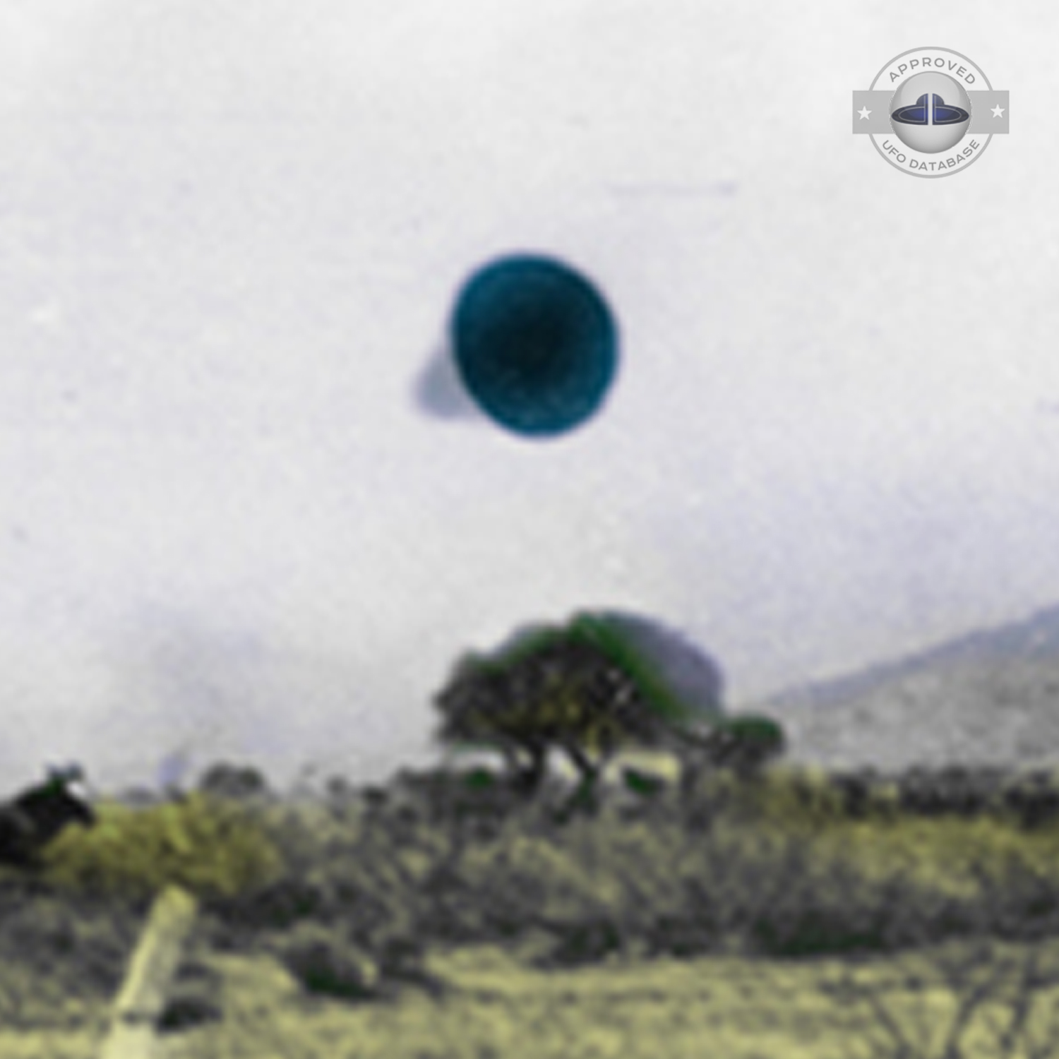 UFO picture - One of the best recorded UFO sighting in Argentina UFO Picture #129-6