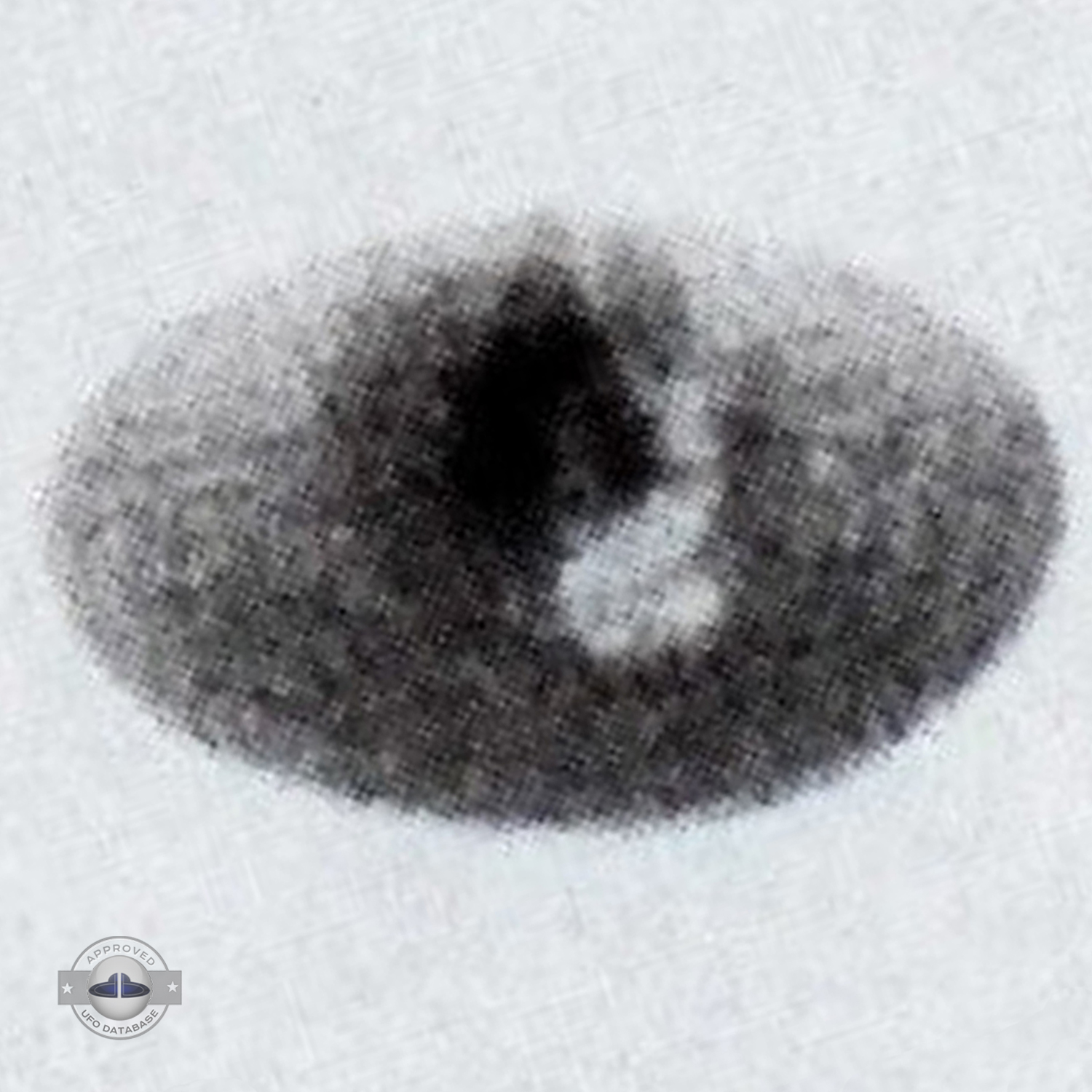 Yaroslavl, Russia | UFO with Saturn Shape | April 1990 | UFO picture UFO Picture #171-5