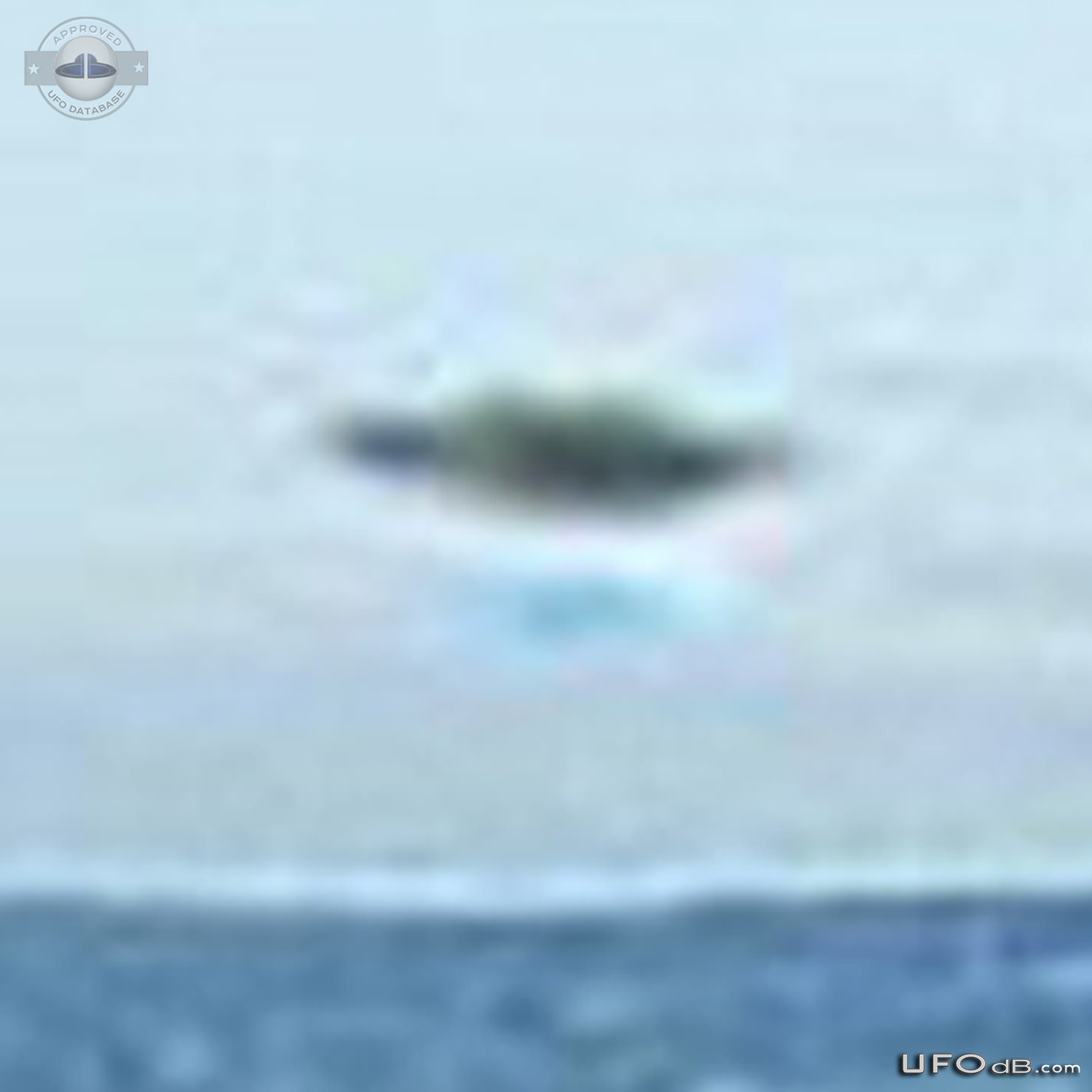 neighborhood picture captures UFO in Shipley west Yorkshire UK 2014 UFO Picture #586-5