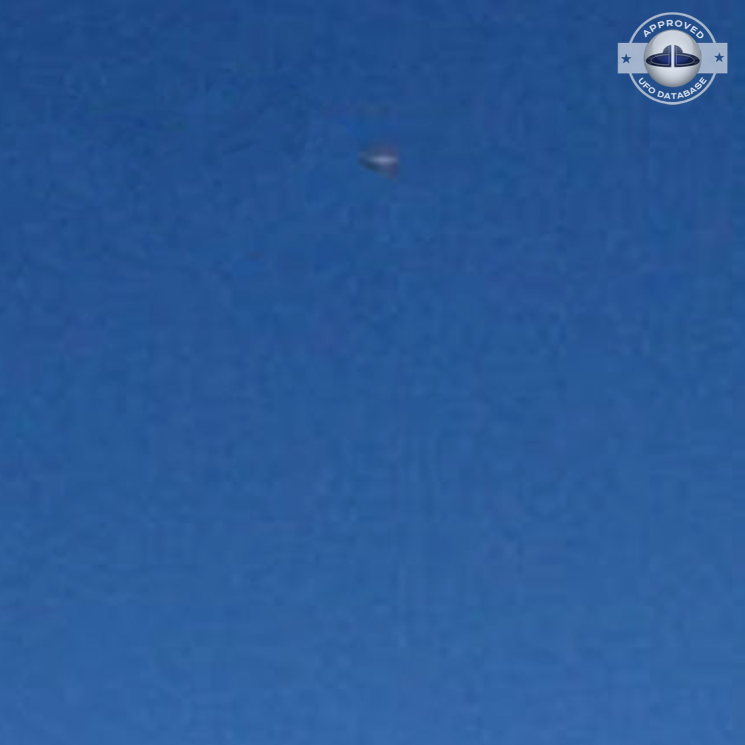 UFO picture taken august 2009 over Auburn in California UFO Picture #18-2