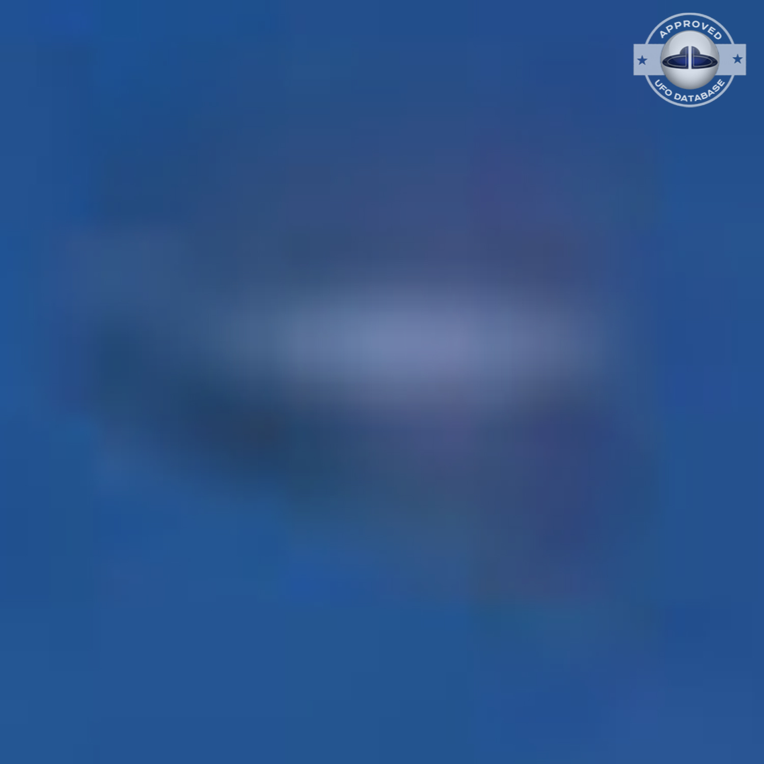 UFO picture taken august 2009 over Auburn in California UFO Picture #18-5