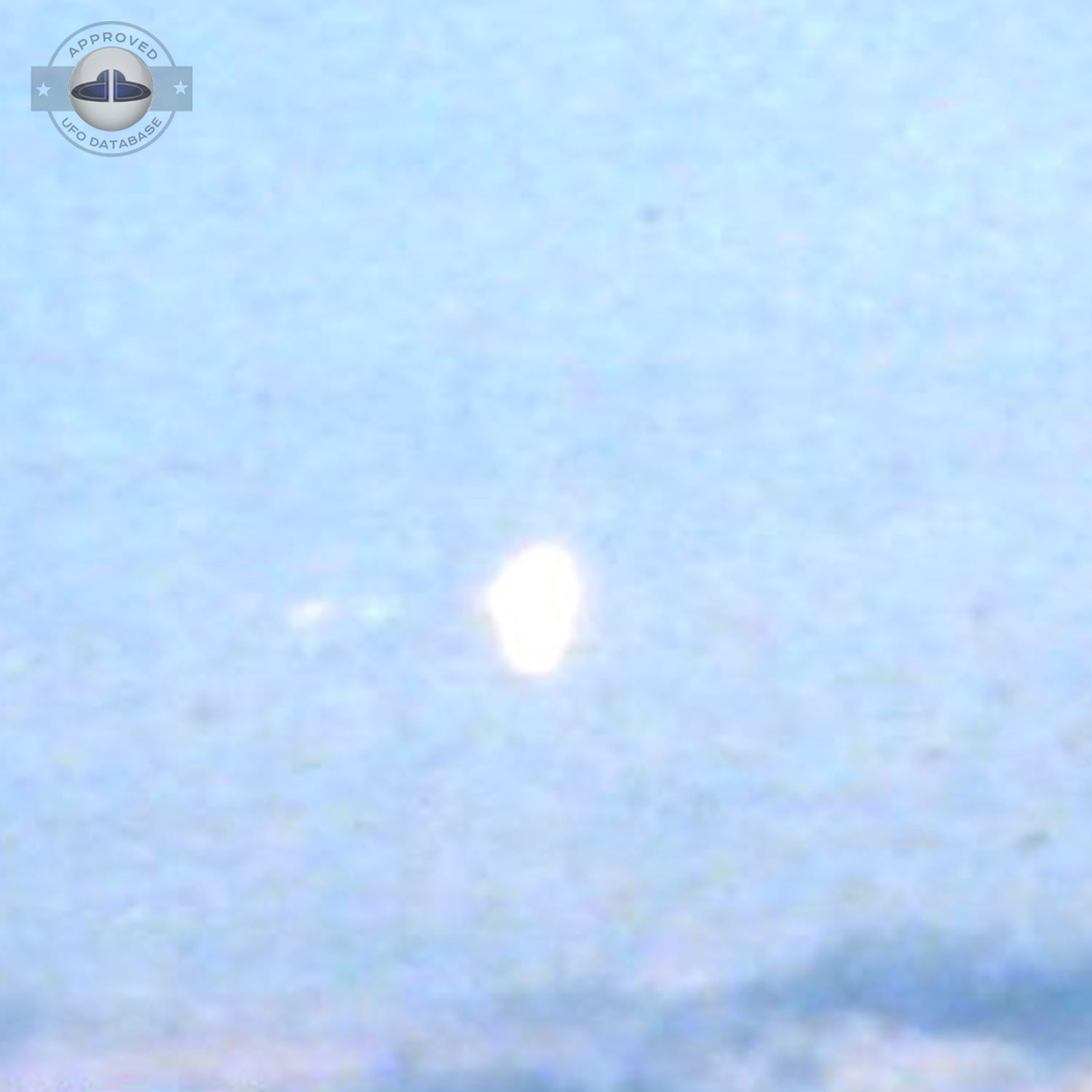 UFO picture taken over the 15 km long Hessdalen valley. Holtalen UFO Picture #17-3