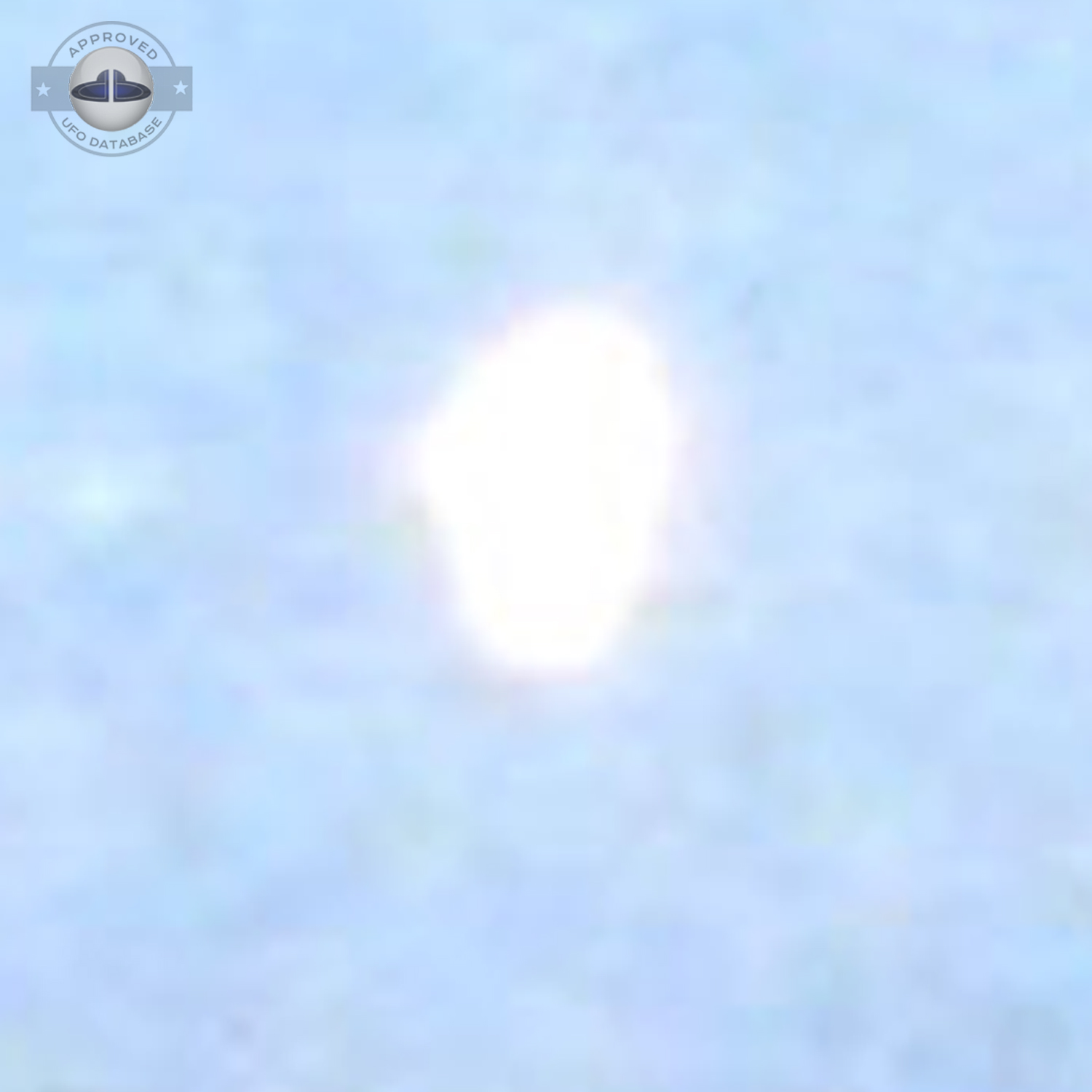 UFO picture taken over the 15 km long Hessdalen valley. Holtalen UFO Picture #17-4