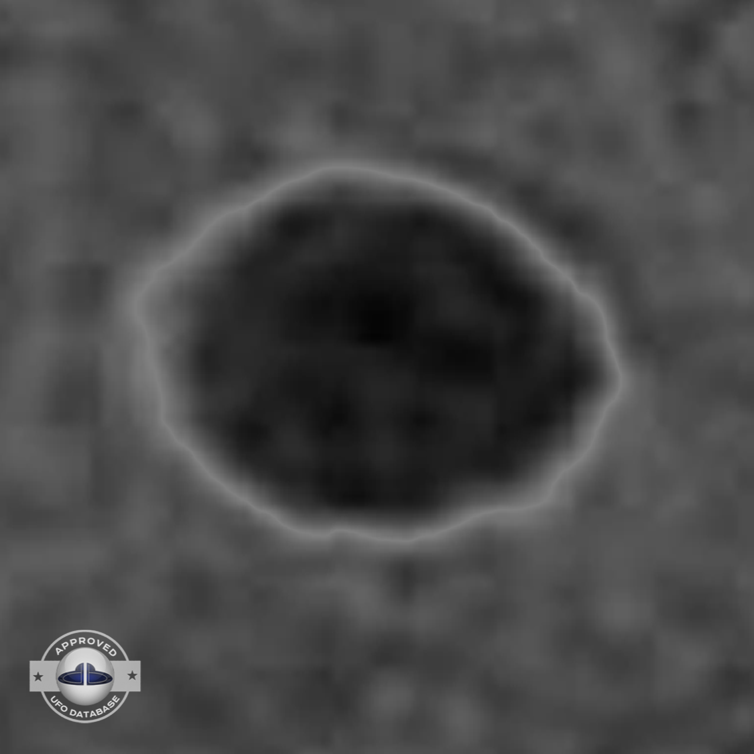 UFO picture taken by Andre Fregnale around lake Chauvet in Picherande UFO Picture #71-6