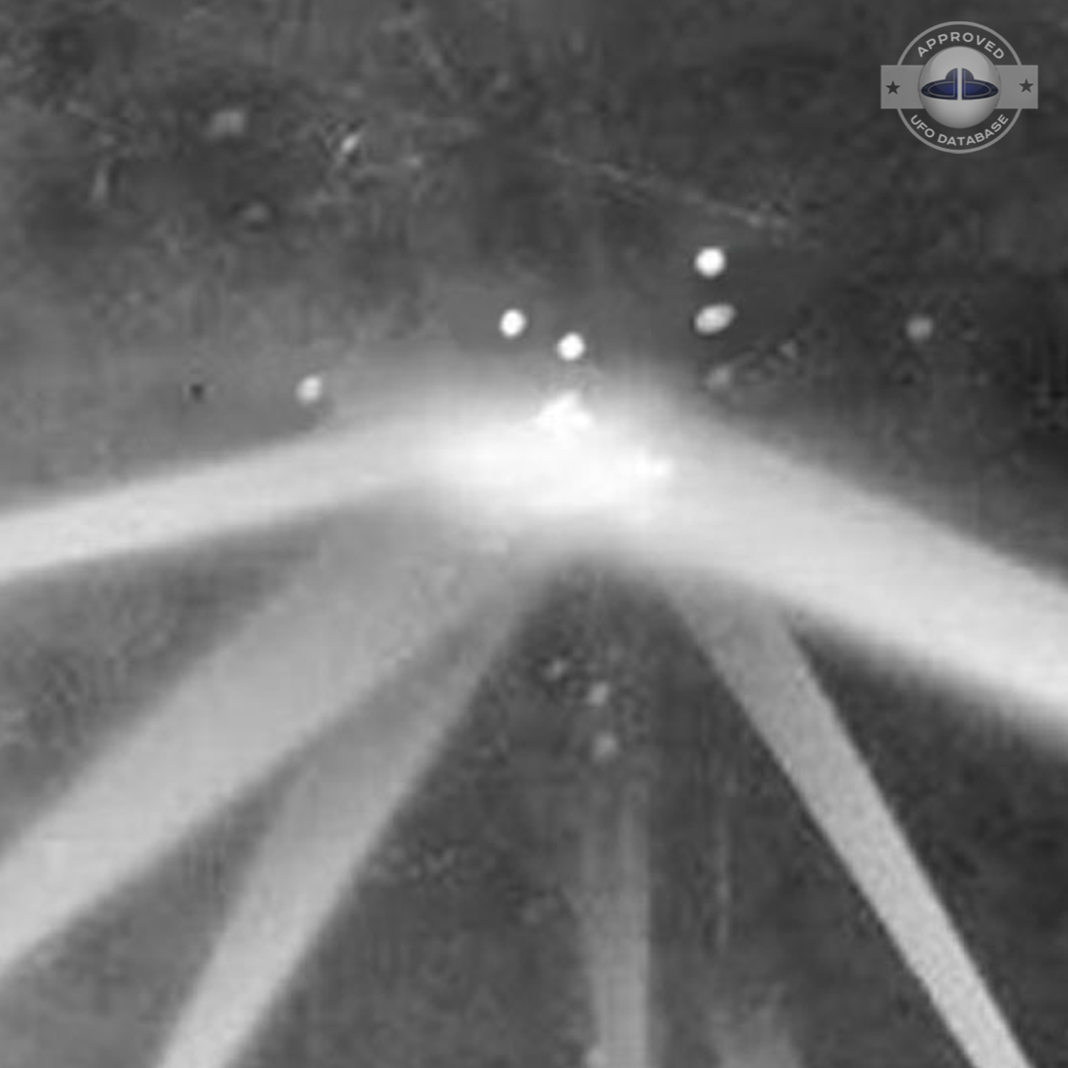 37th Coast Artillery Brigade lit up their spotlights to find a big UFO UFO Picture #109-9