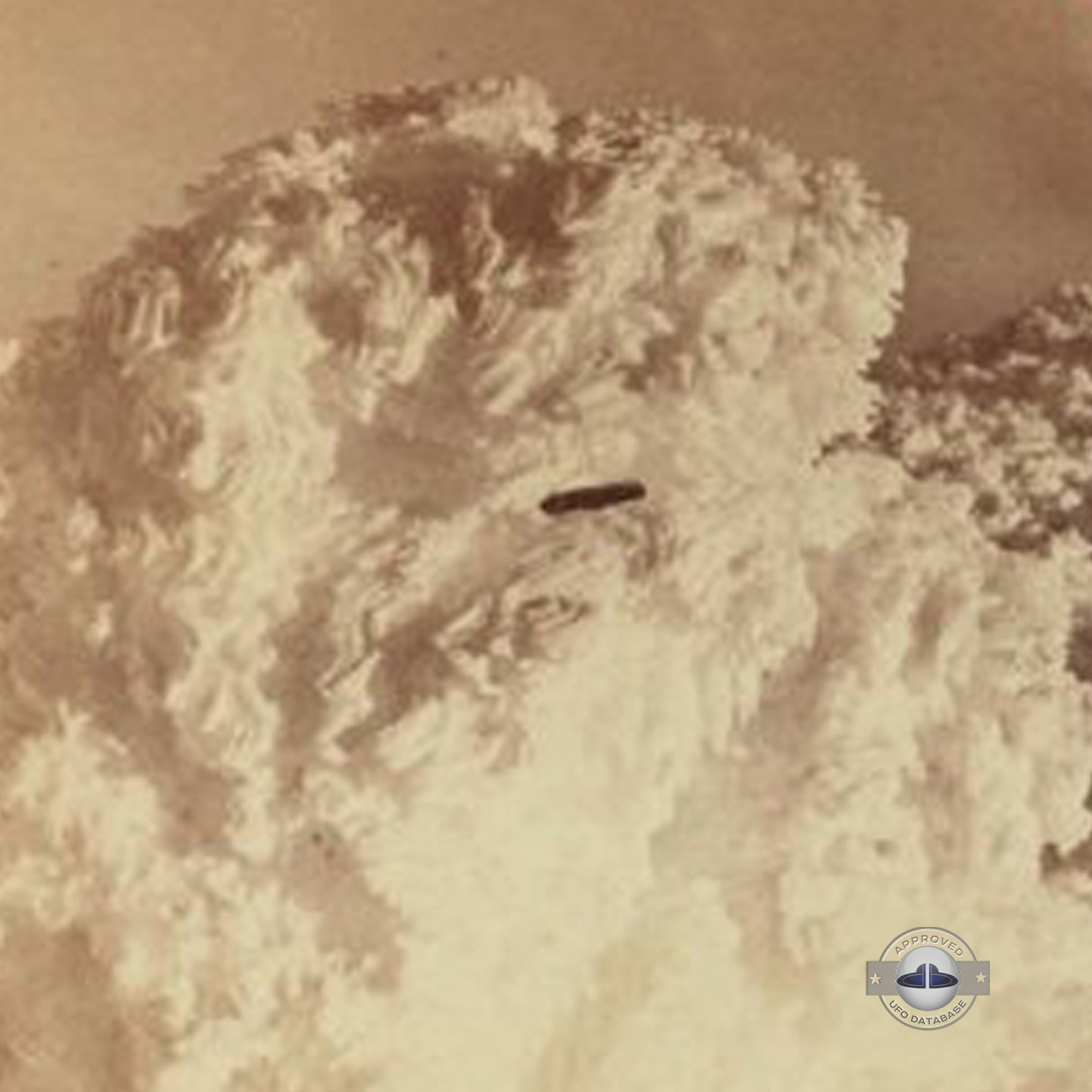 Oldest UFO Picture | Winter 1870 | Mount Washington, New Hampshire UFO Picture #110-4