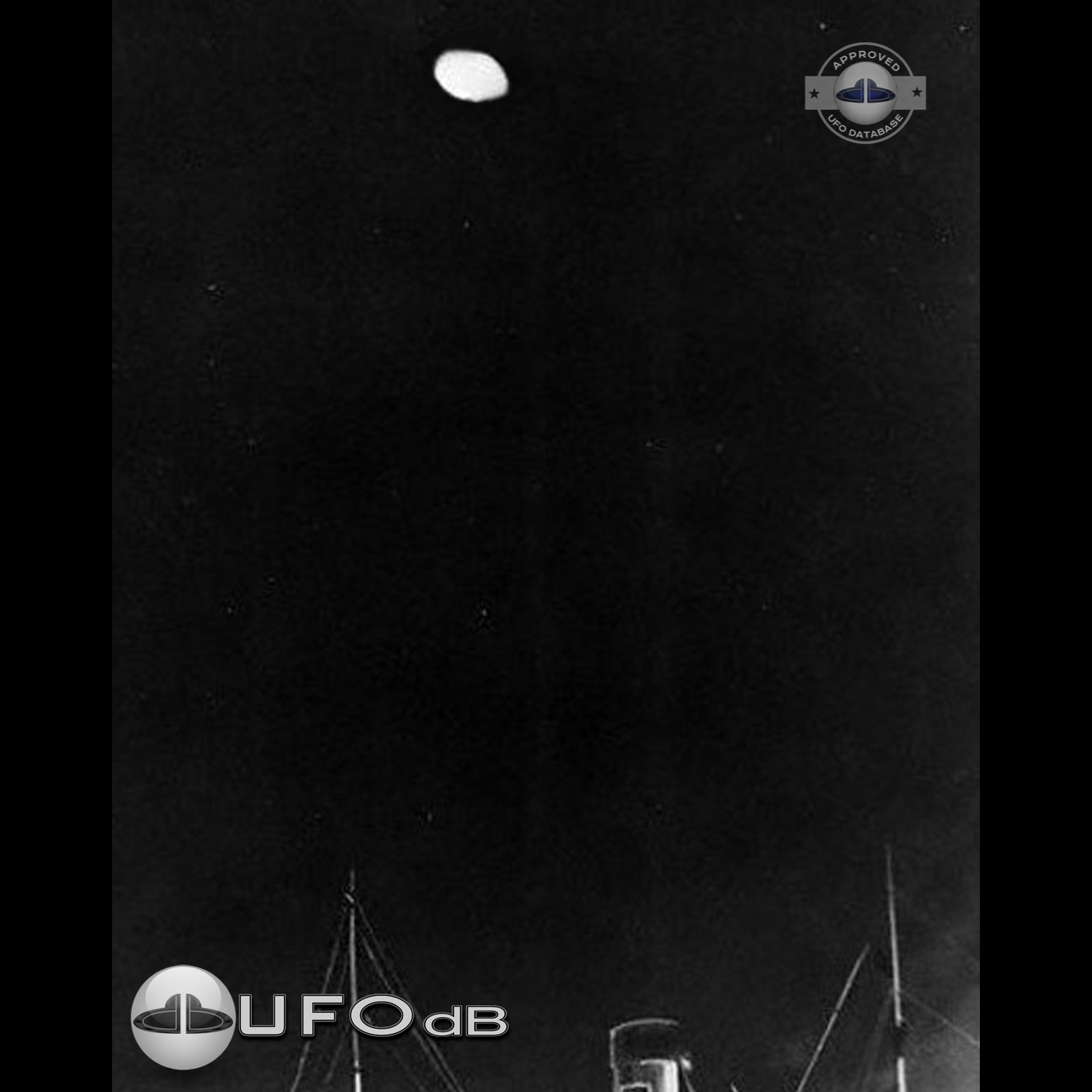 3 Army Air Force veterans seeing 6 UFO Santa Catalina Island, Avalon UFO Picture #111-1