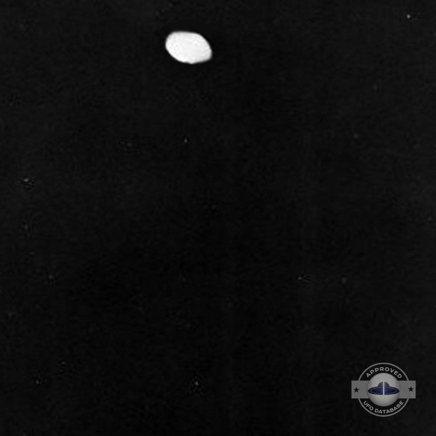 3 Army Air Force veterans seeing 6 UFO Santa Catalina Island, Avalon UFO Picture #111-2