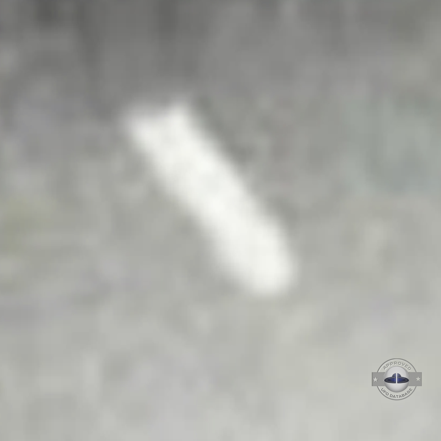 Tube shaped UFO - We can see the black hole at the end | New York UFO Picture #114-7
