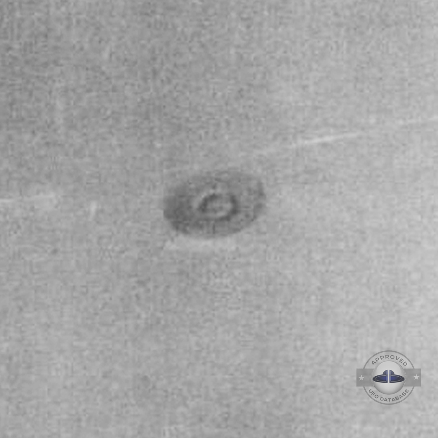 UFO picture considered by A.P.R.O | one of the best ufo picture 1952 UFO Picture #122-5