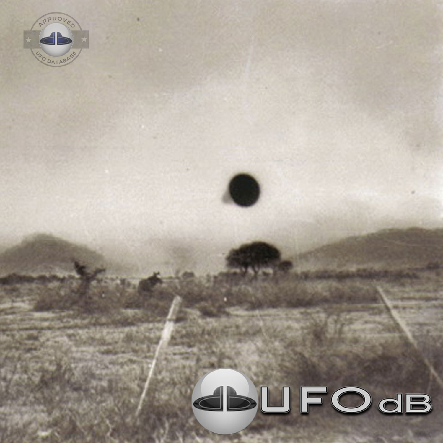 UFO picture - One of the best recorded UFO sighting in Argentina UFO Picture #129-4