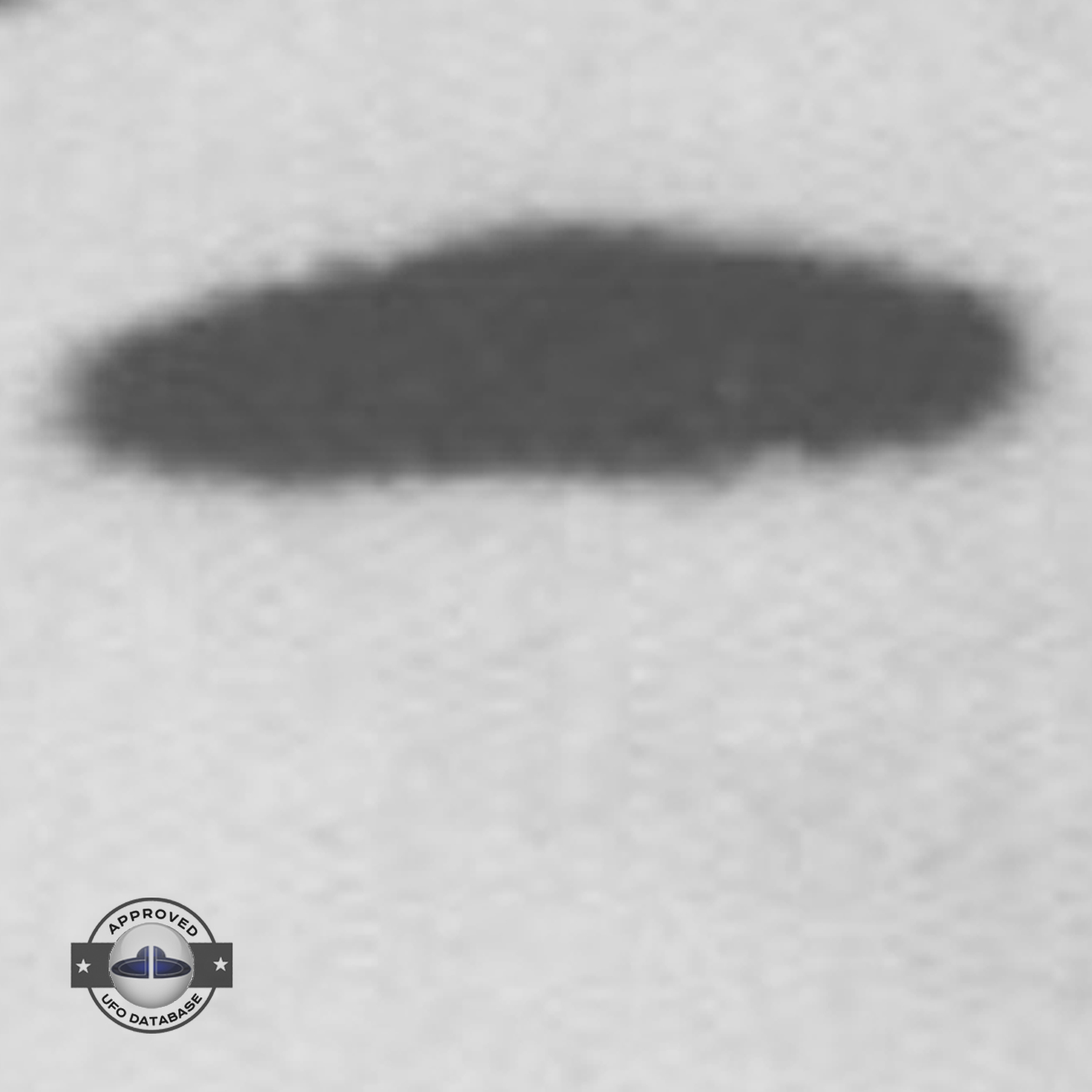 3 dark saucer shape UFOs near church in cathedral square of Sicuani UFO Picture #131-7