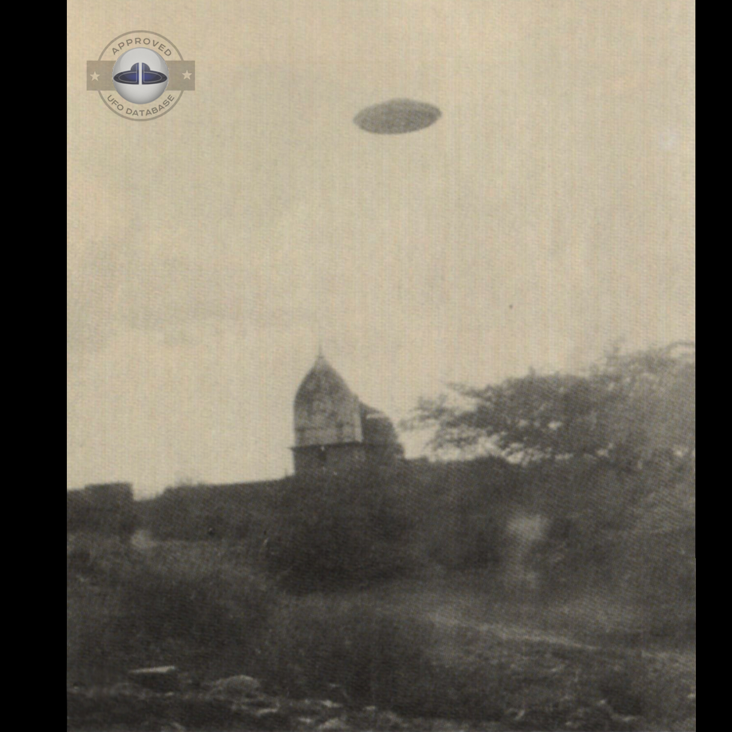 Billy Meier UFO Picture near Ashoka Ashram, Mehrauli India July 1964 UFO Picture #144-2