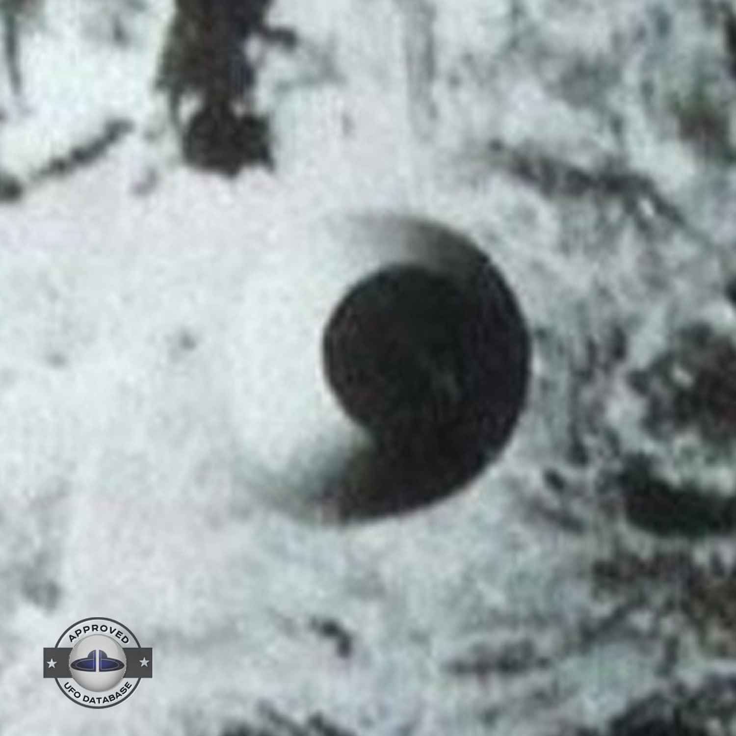 Rare UFO picture considering it was taken from airplane | Venezuela UFO Picture #146-4