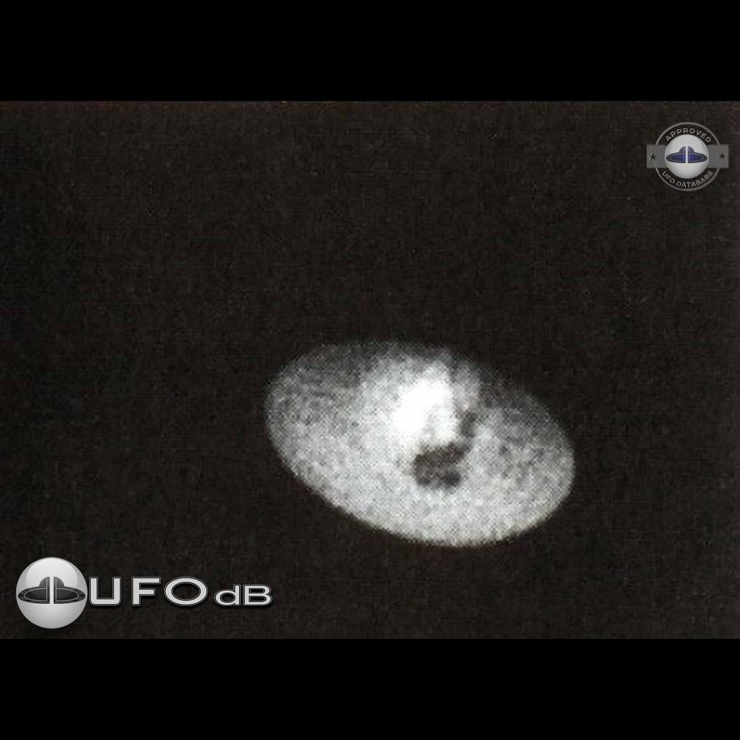Yaroslavl, Russia | UFO with Saturn Shape | April 1990 | UFO picture UFO Picture #171-1