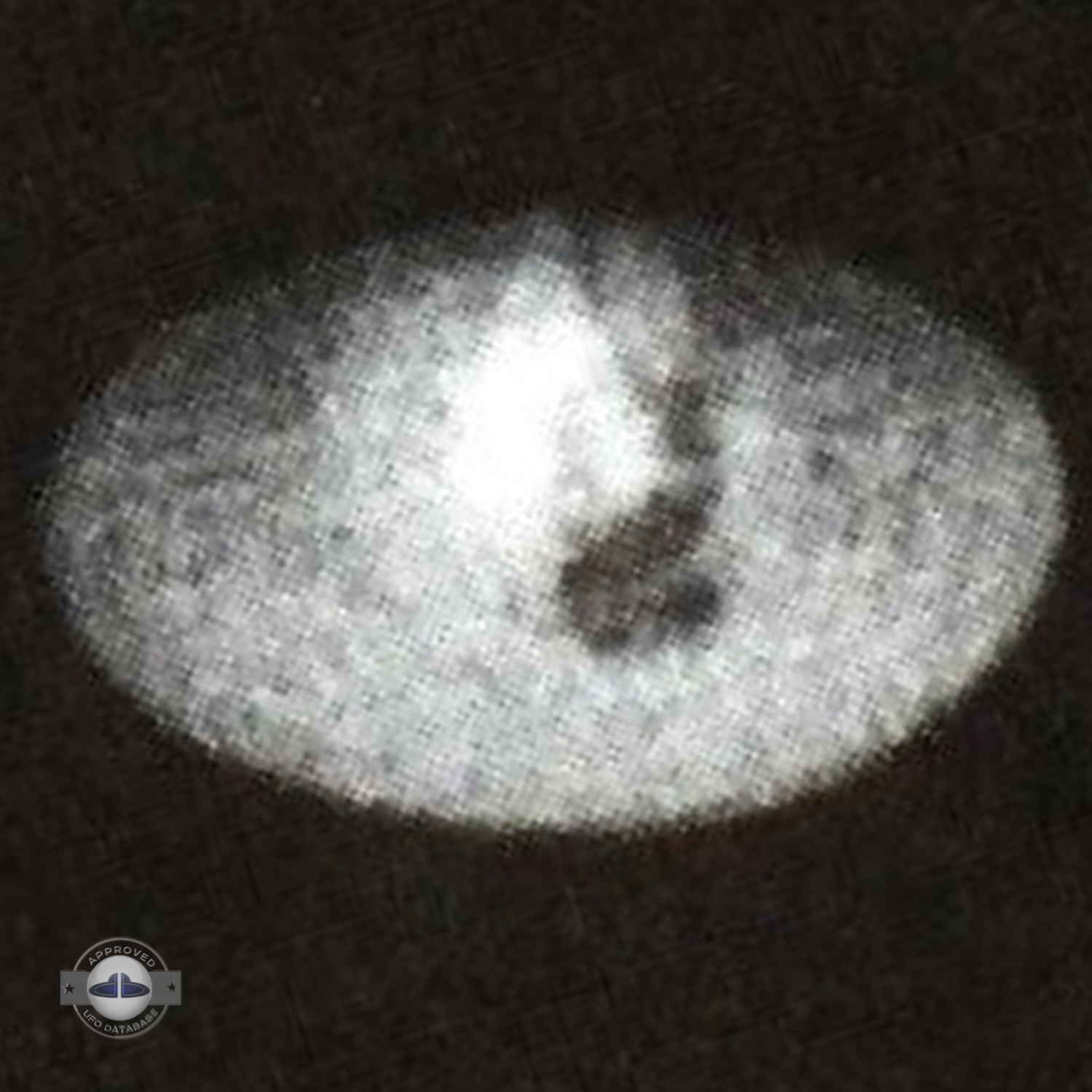Yaroslavl, Russia | UFO with Saturn Shape | April 1990 | UFO picture UFO Picture #171-4