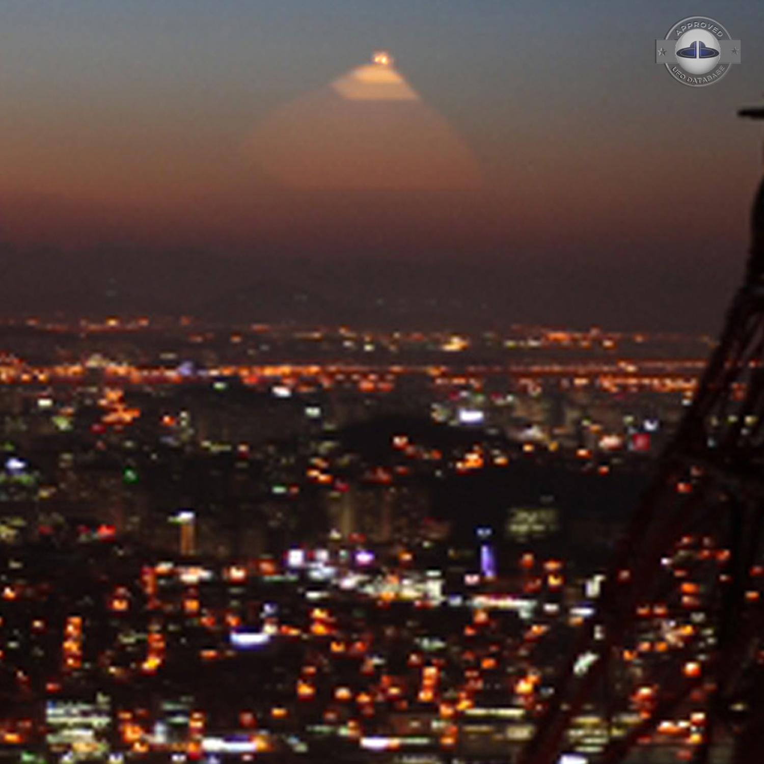 UFO Picture taken from N Seoul Tower | Namsan mountain, South Korea UFO Picture #172-3